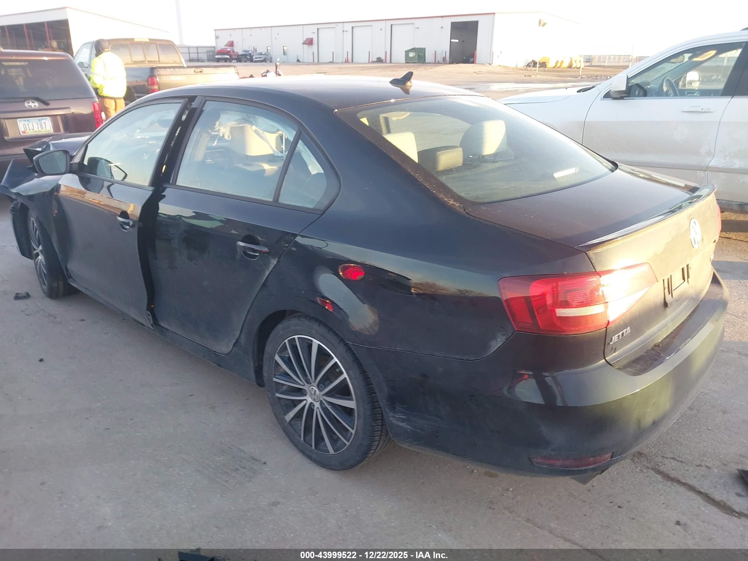 VOLKSWAGEN JETTA image 3
