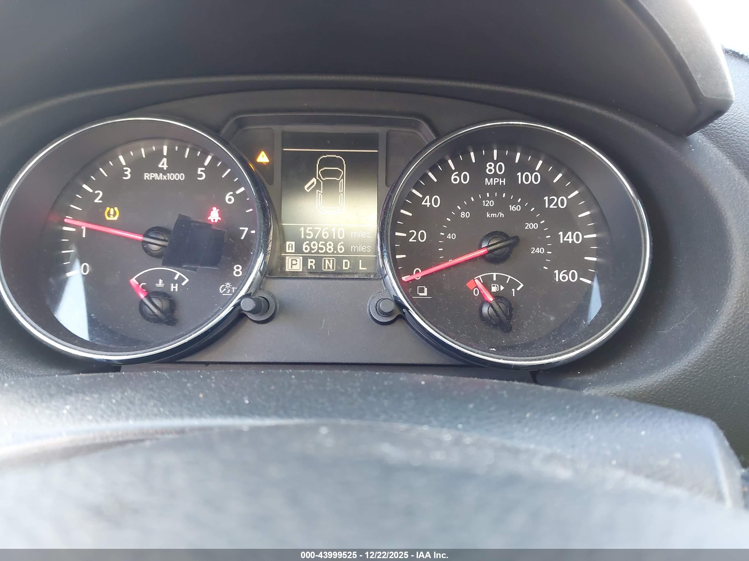 NISSAN ROGUE image 7