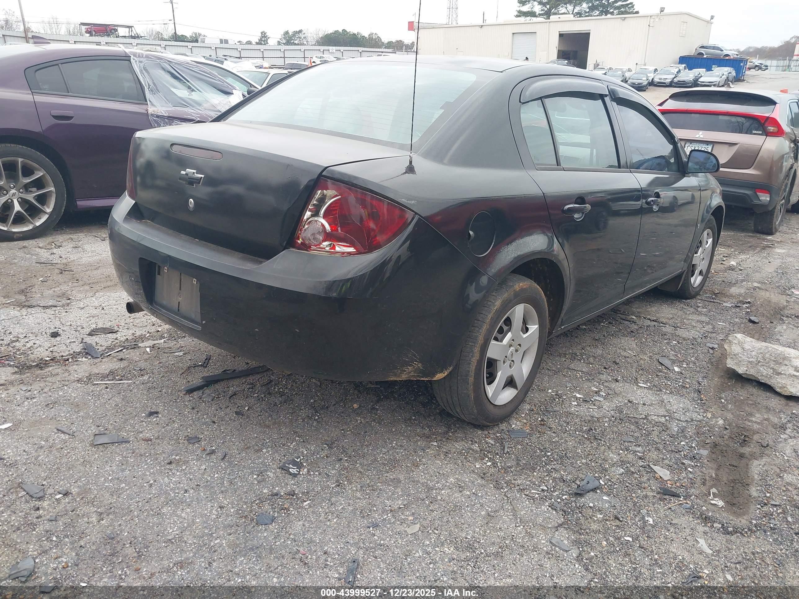 CHEVROLET COBALT image 4