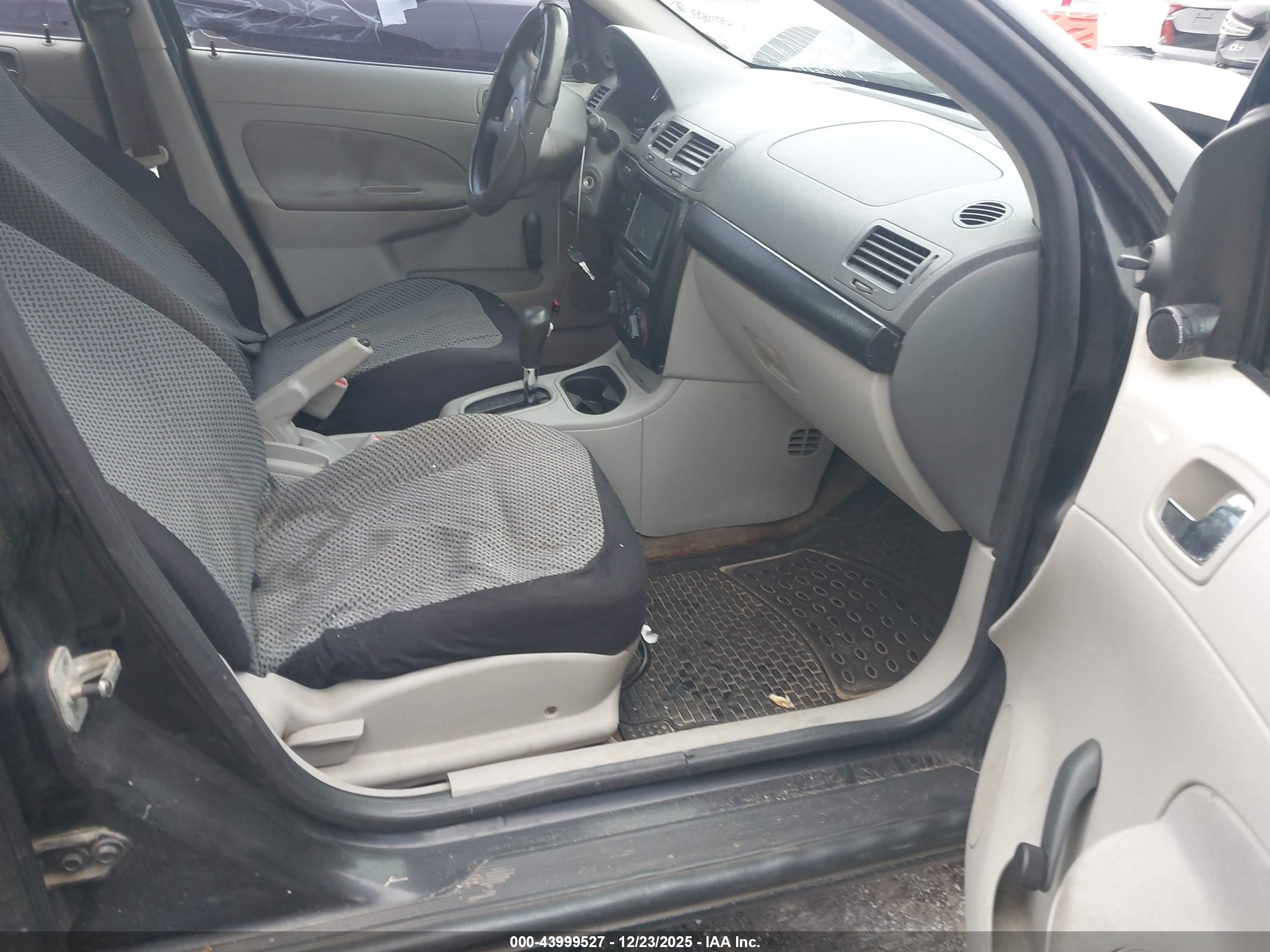 CHEVROLET COBALT image 5