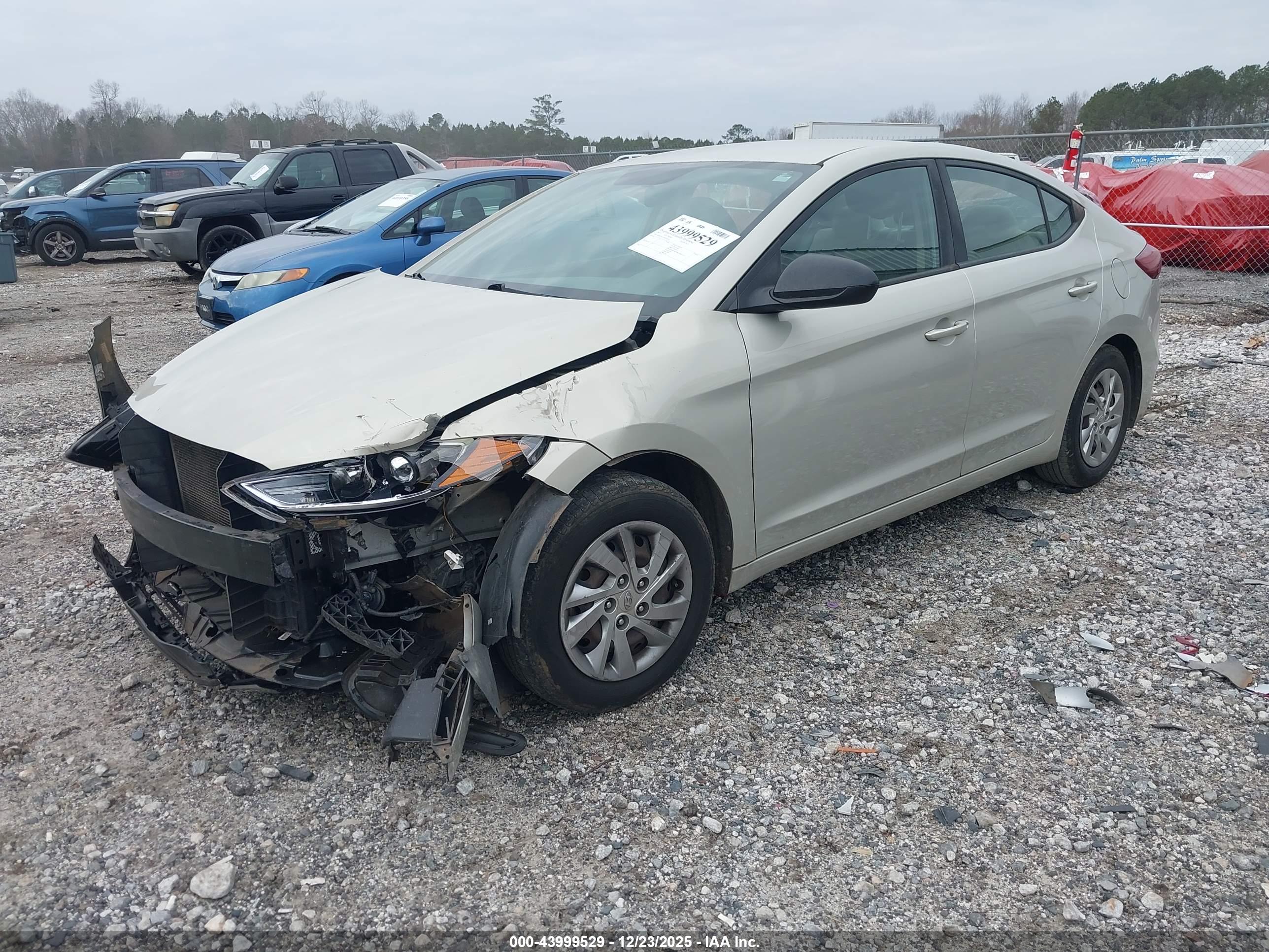 HYUNDAI ELANTRA image 2