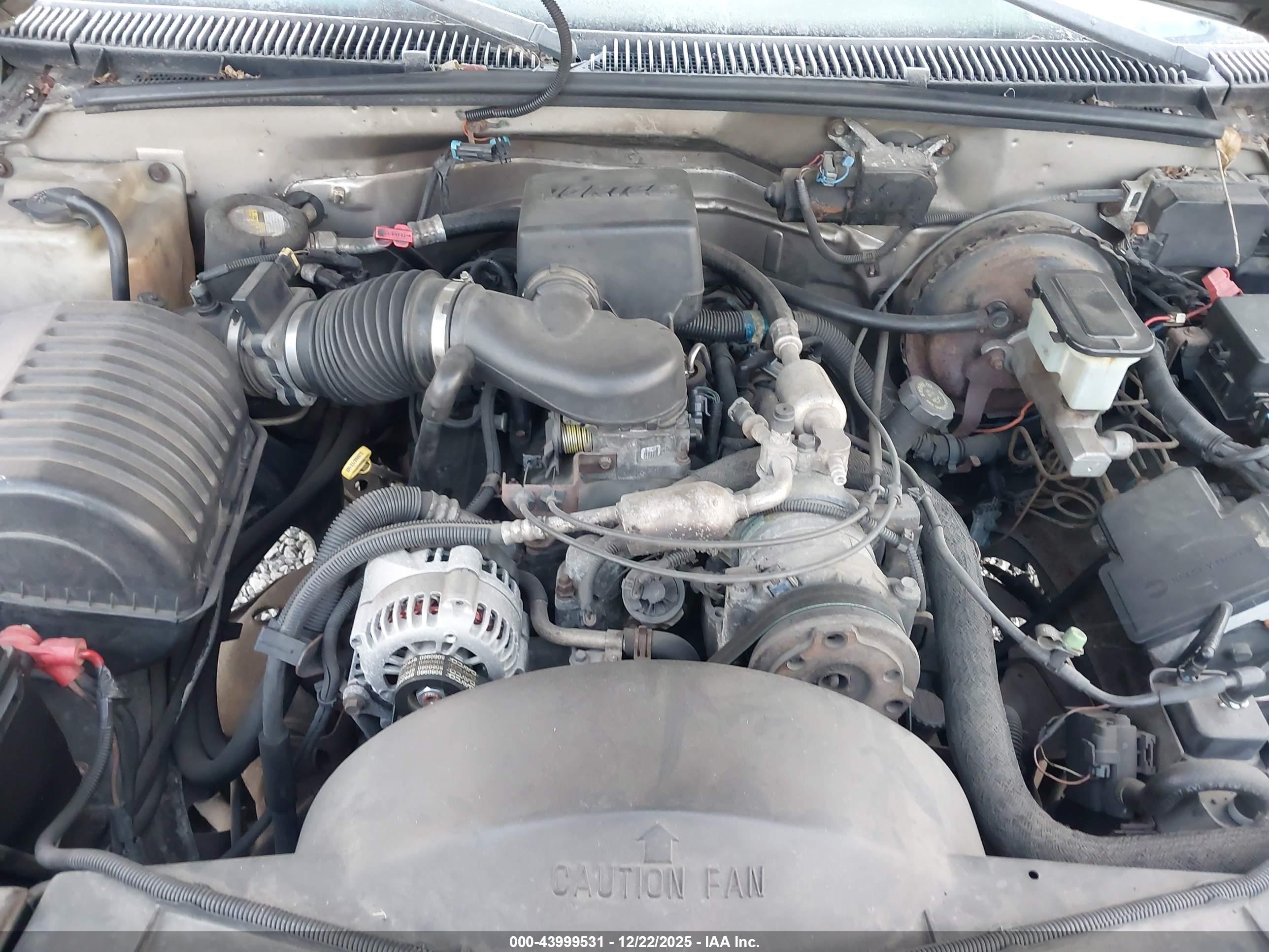 CHEVROLET C1500 image 10