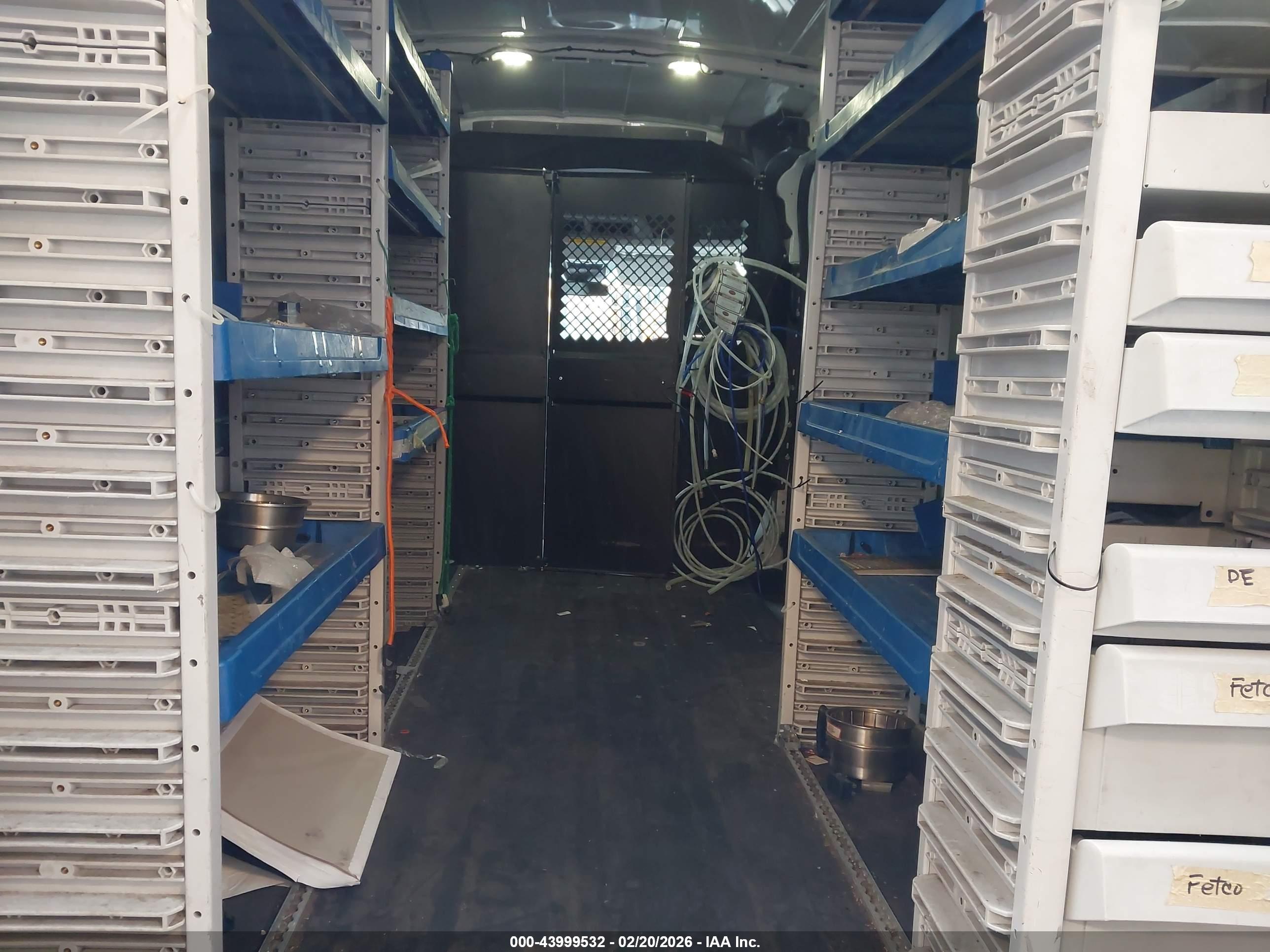 FORD TRANSIT-250 image 8
