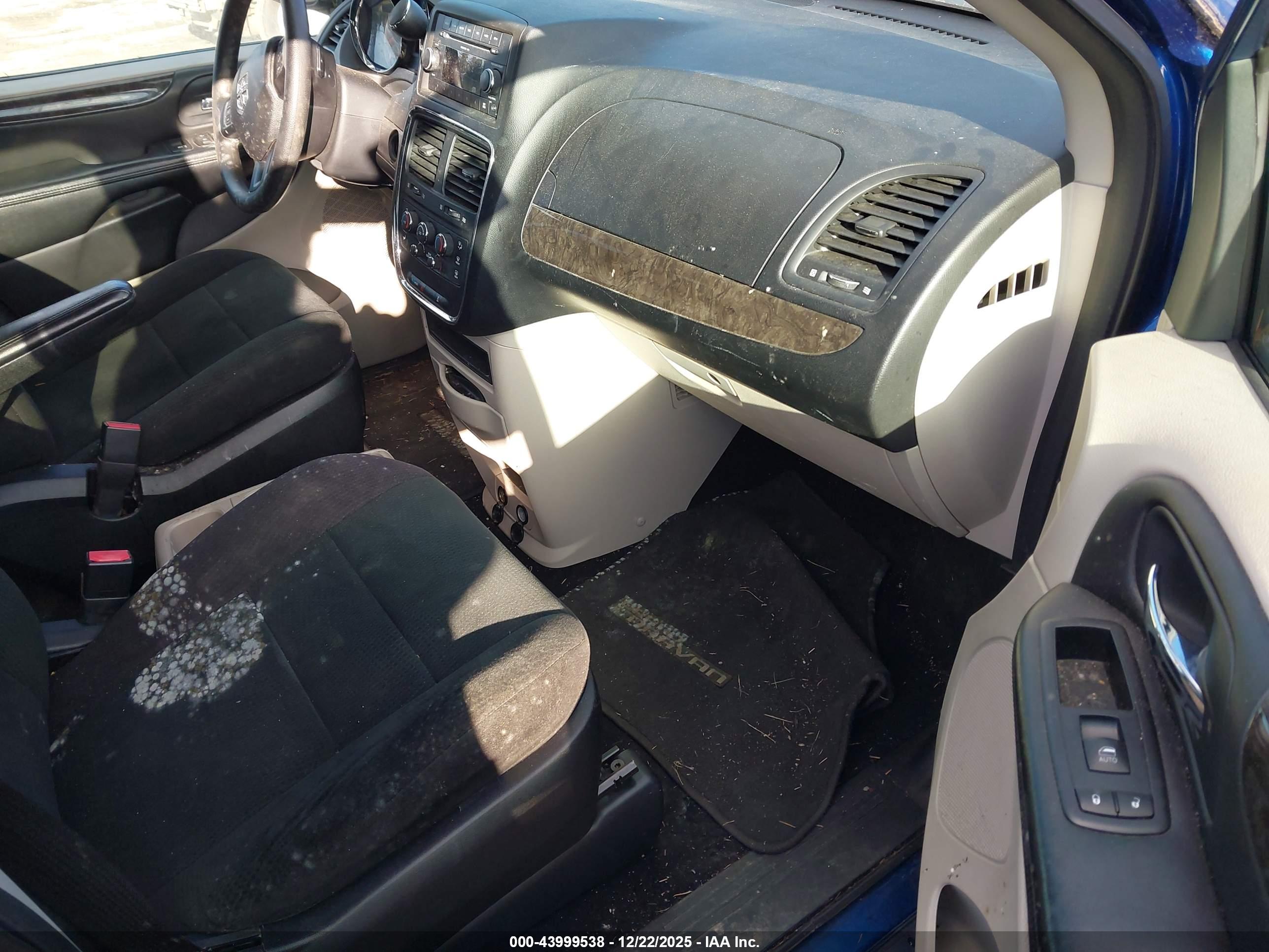 DODGE GRAND image 5
