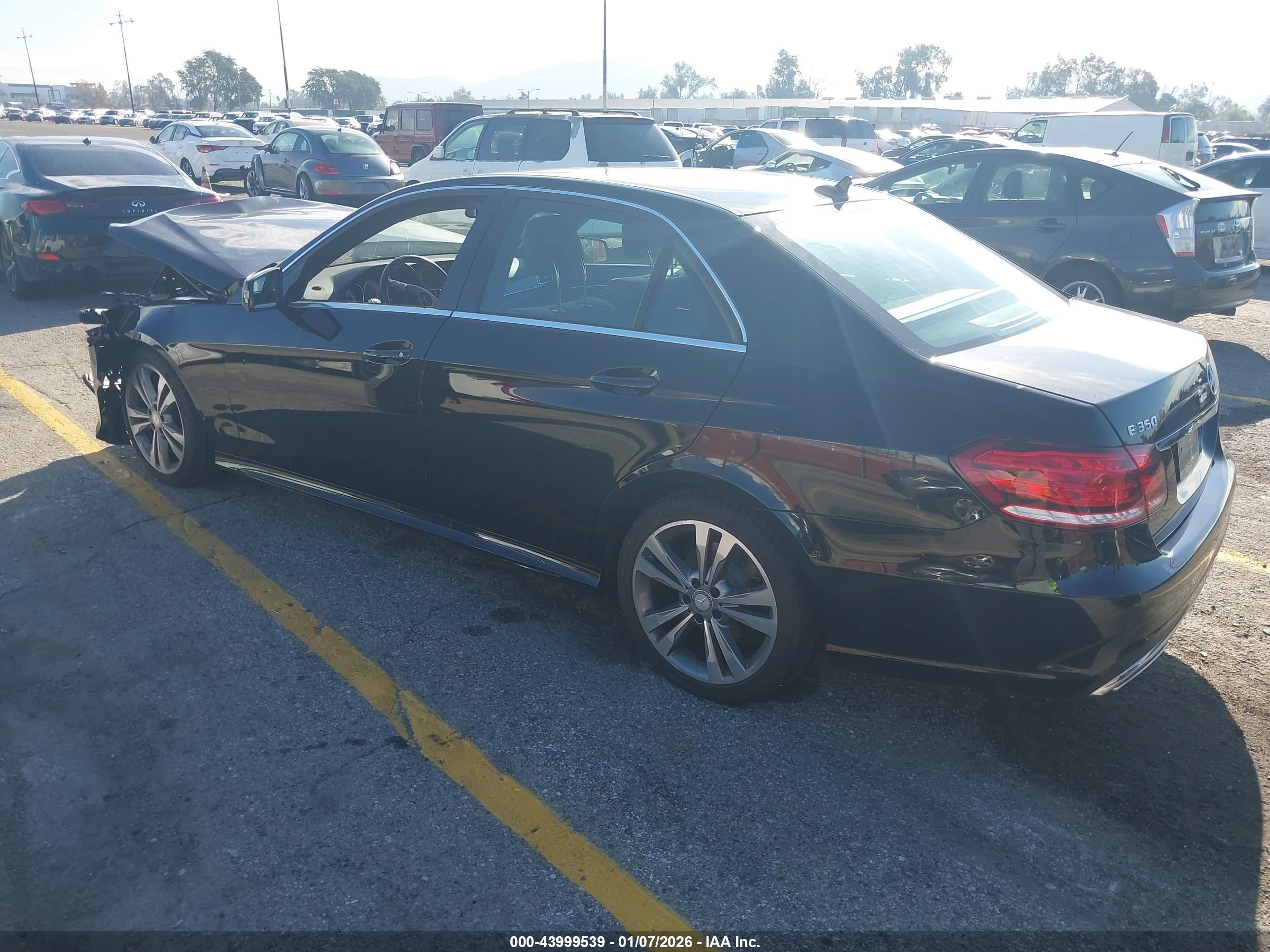 MERCEDES-BENZ E image 3
