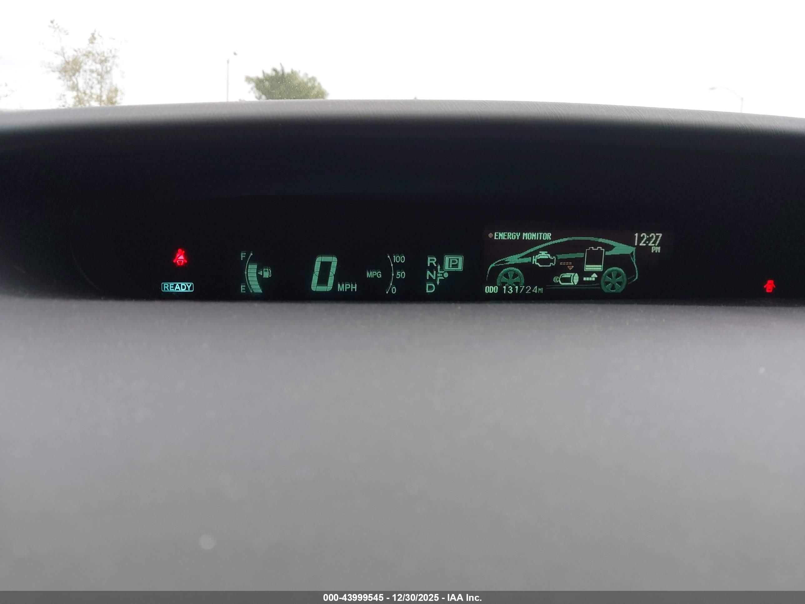 TOYOTA PRIUS image 7