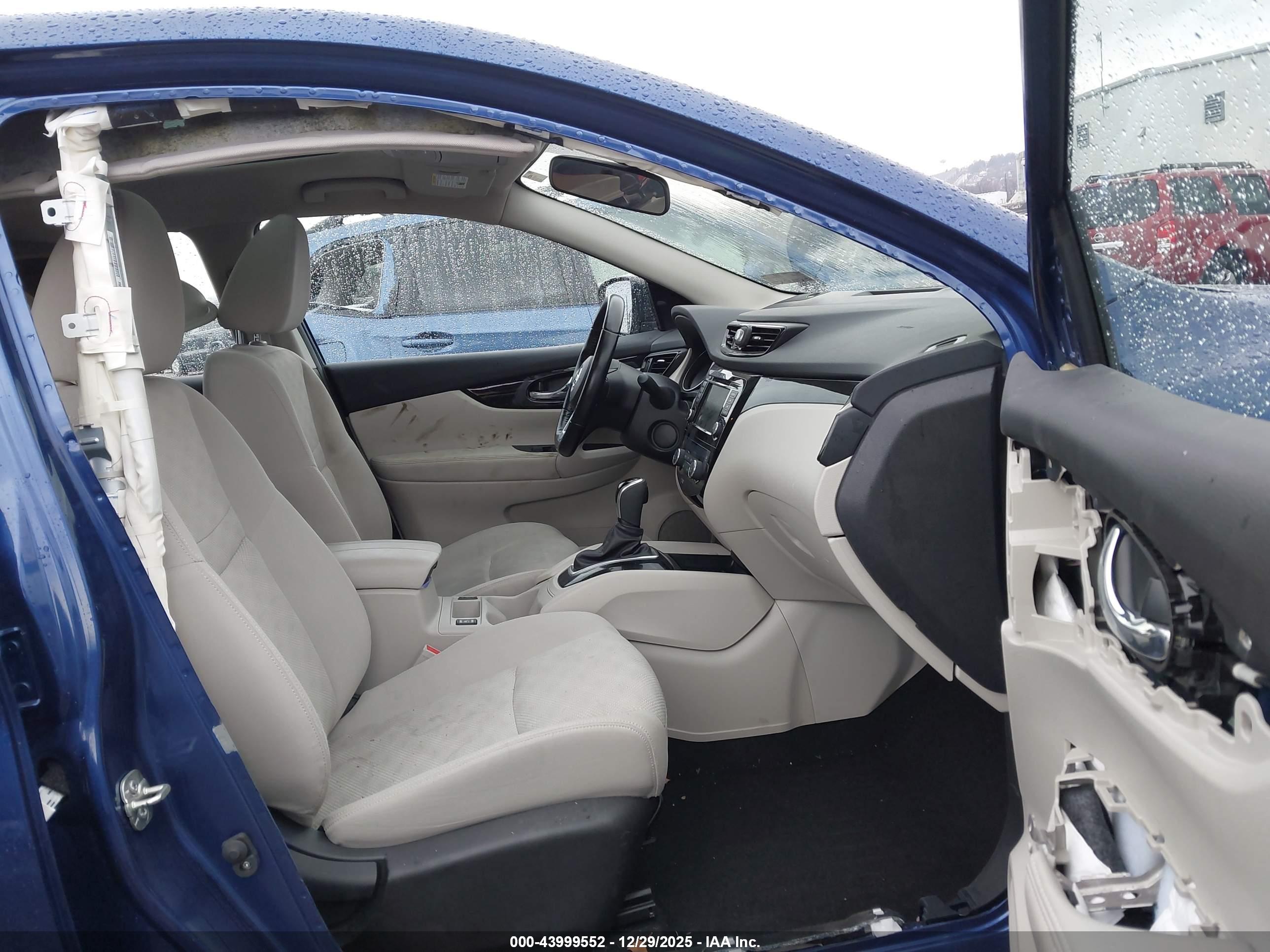 NISSAN ROGUE image 5