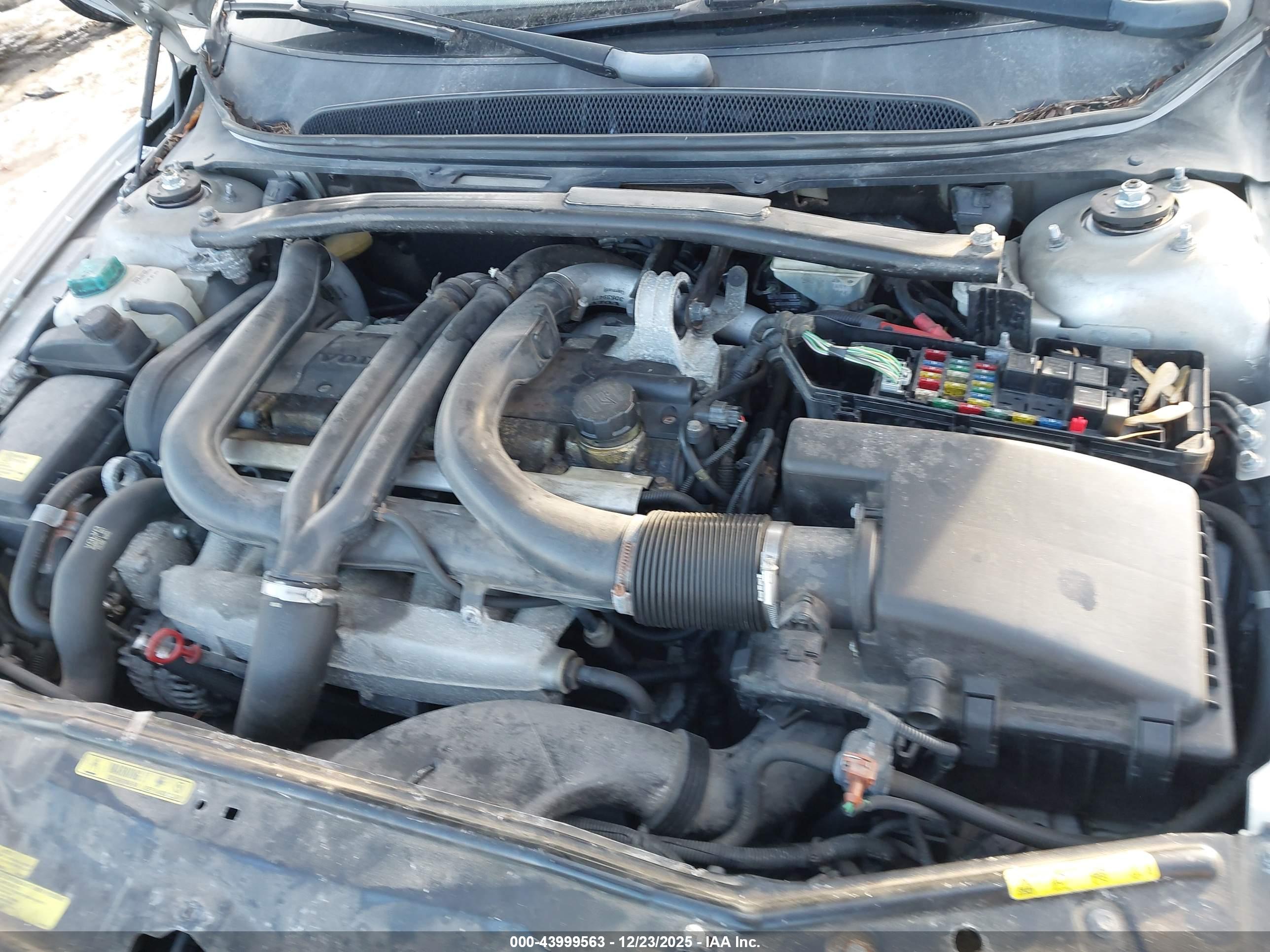 VOLVO S80 image 10