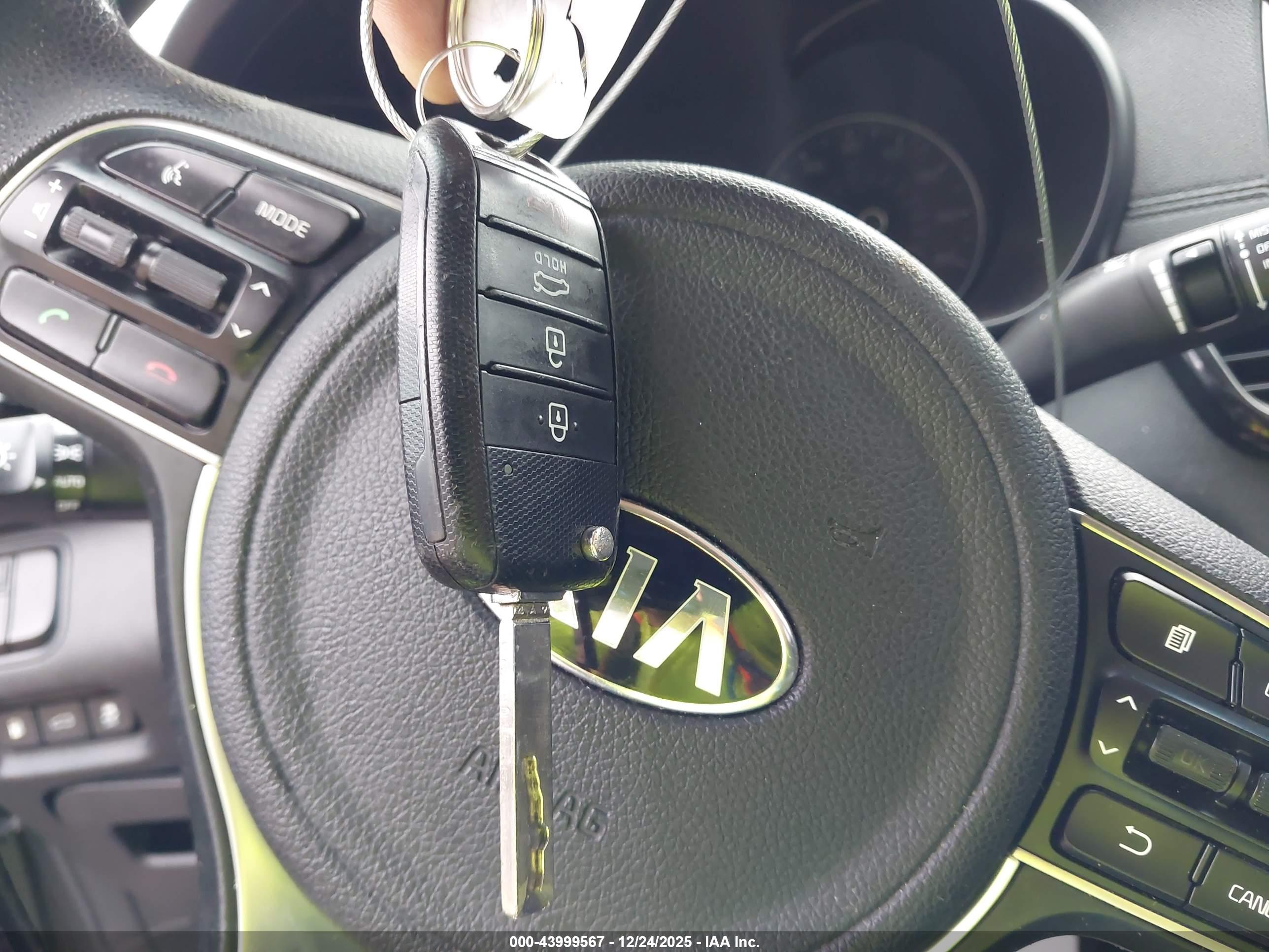 KIA OPTIMA image 11