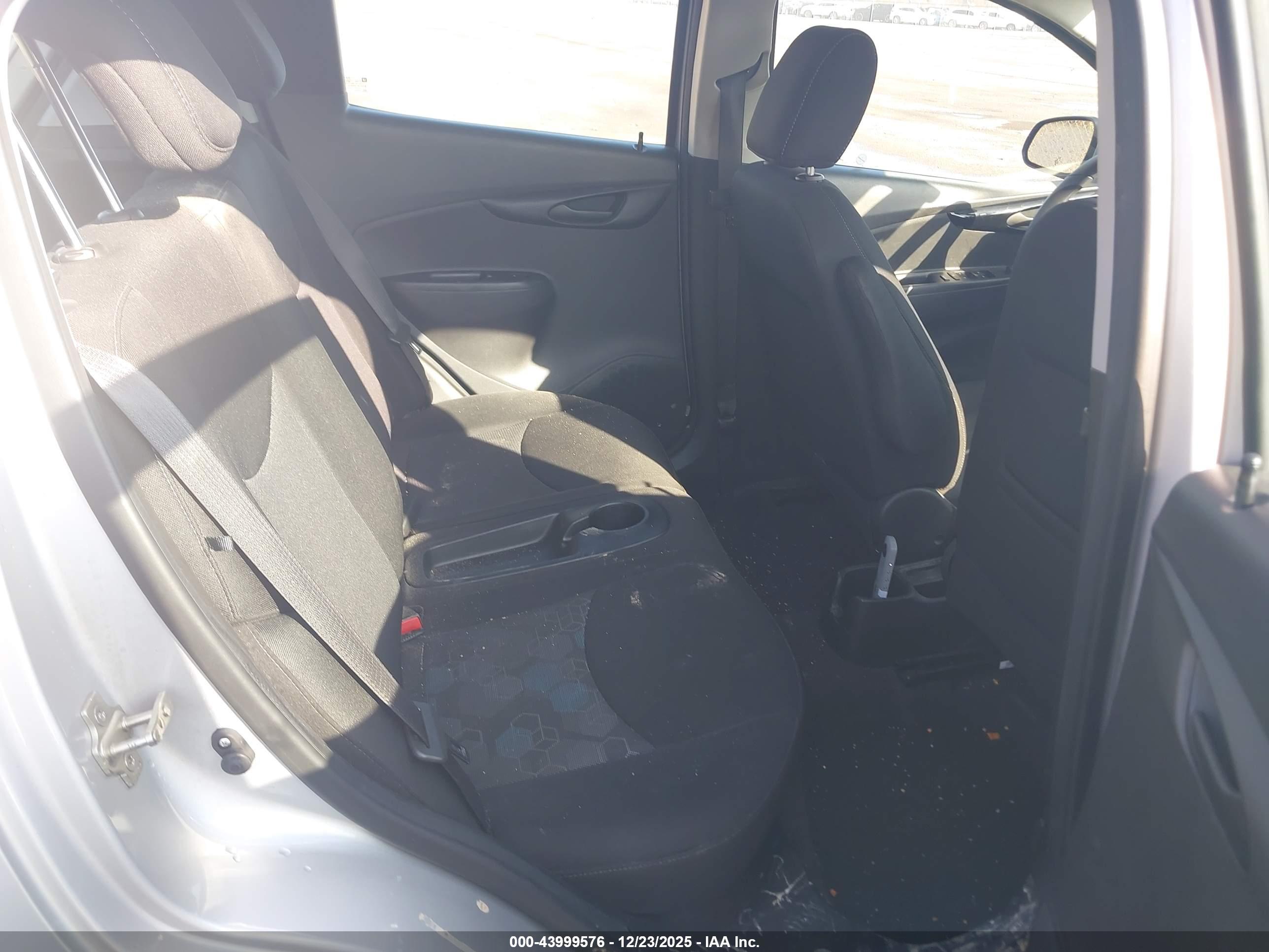 CHEVROLET SPARK image 8