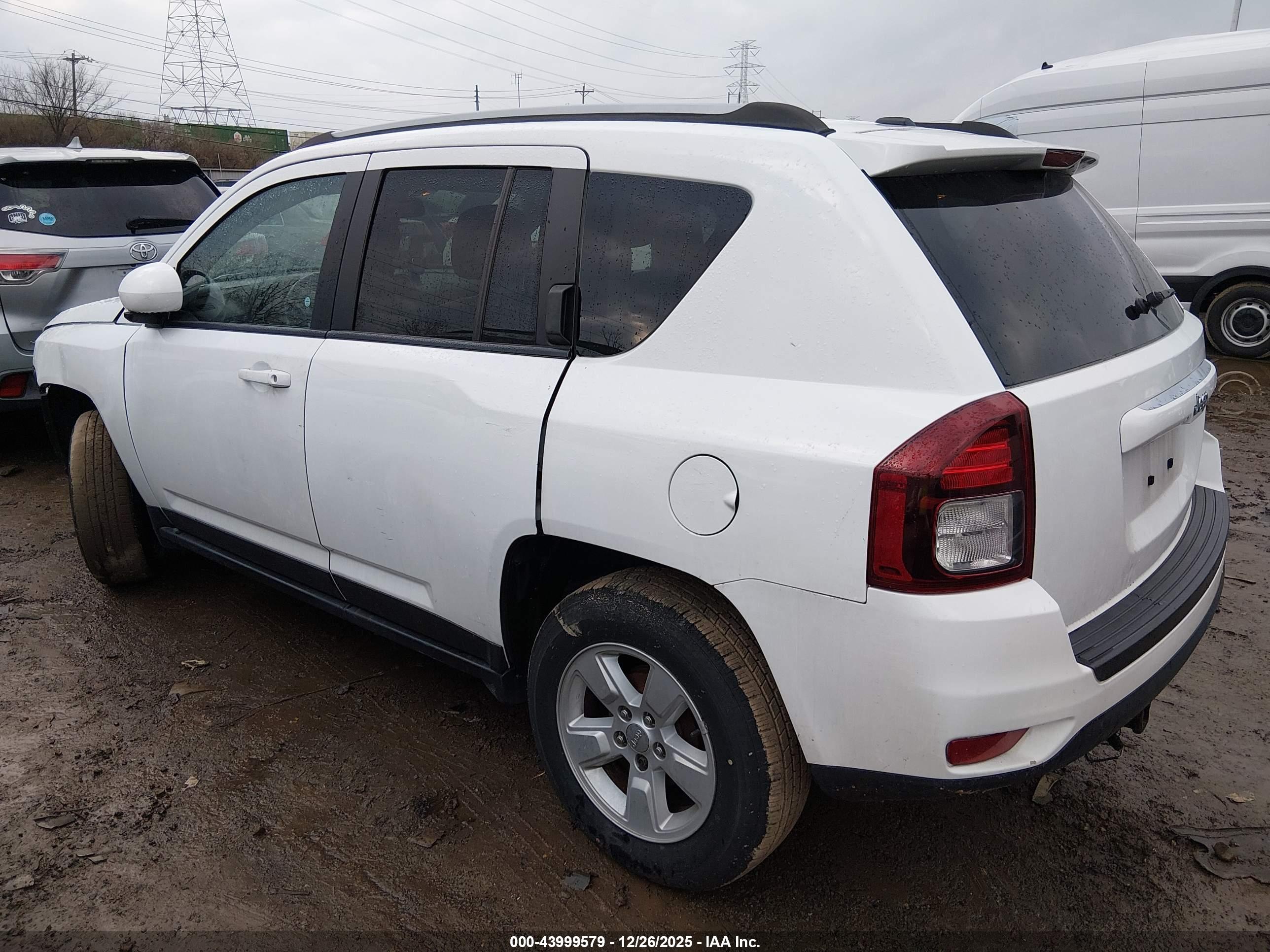 JEEP COMPASS image 3