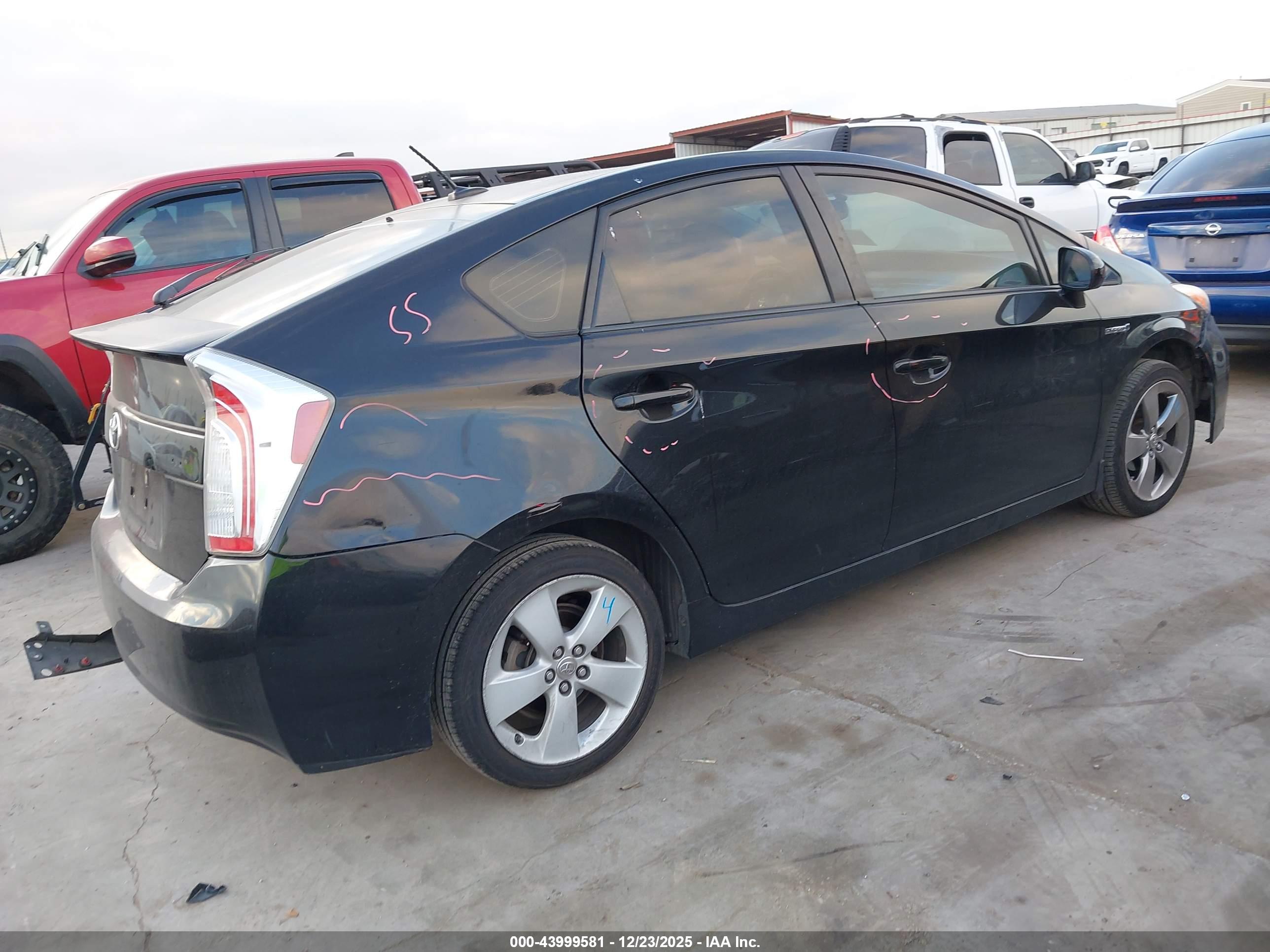 TOYOTA PRIUS image 4