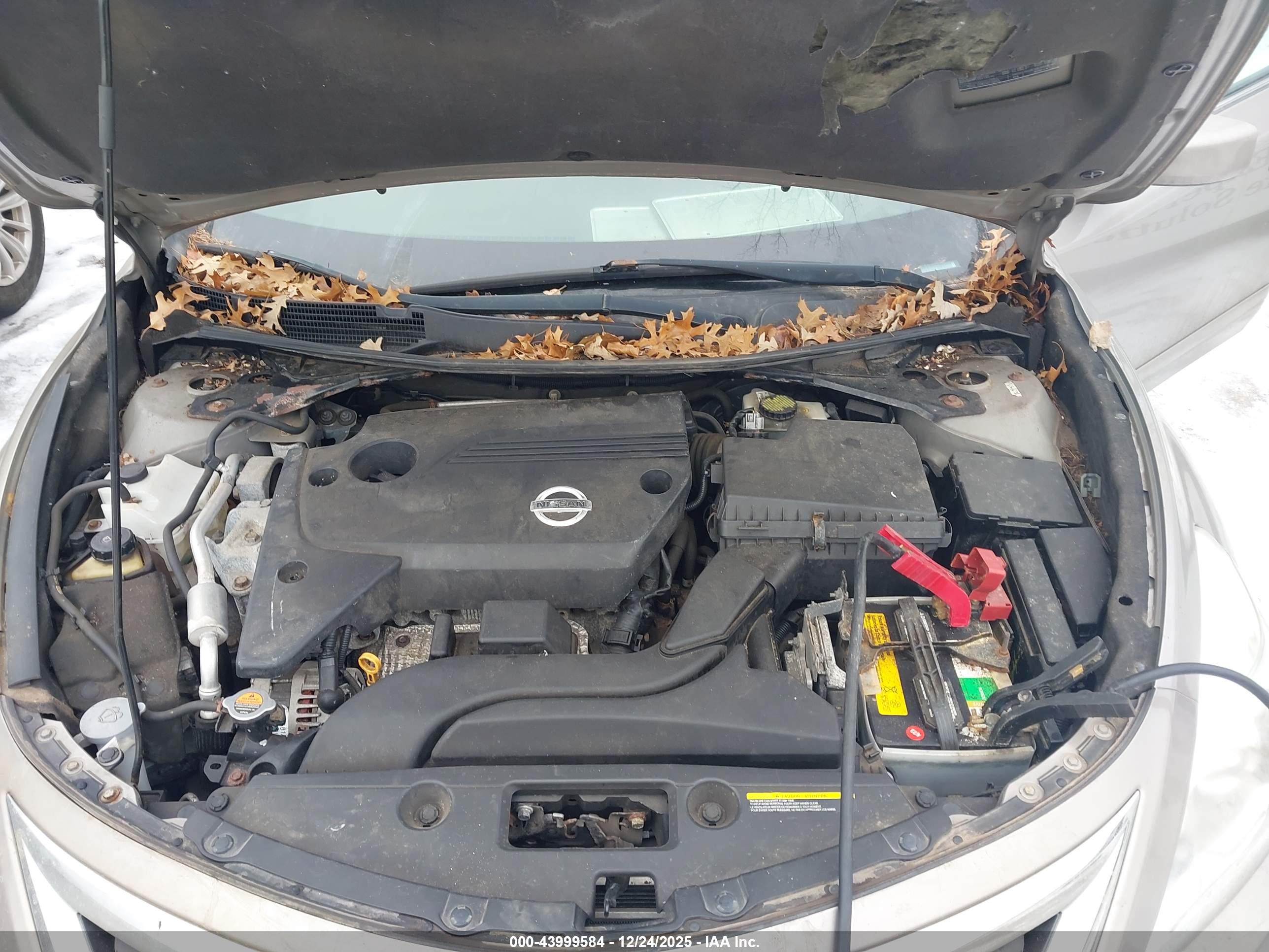 NISSAN ALTIMA image 10