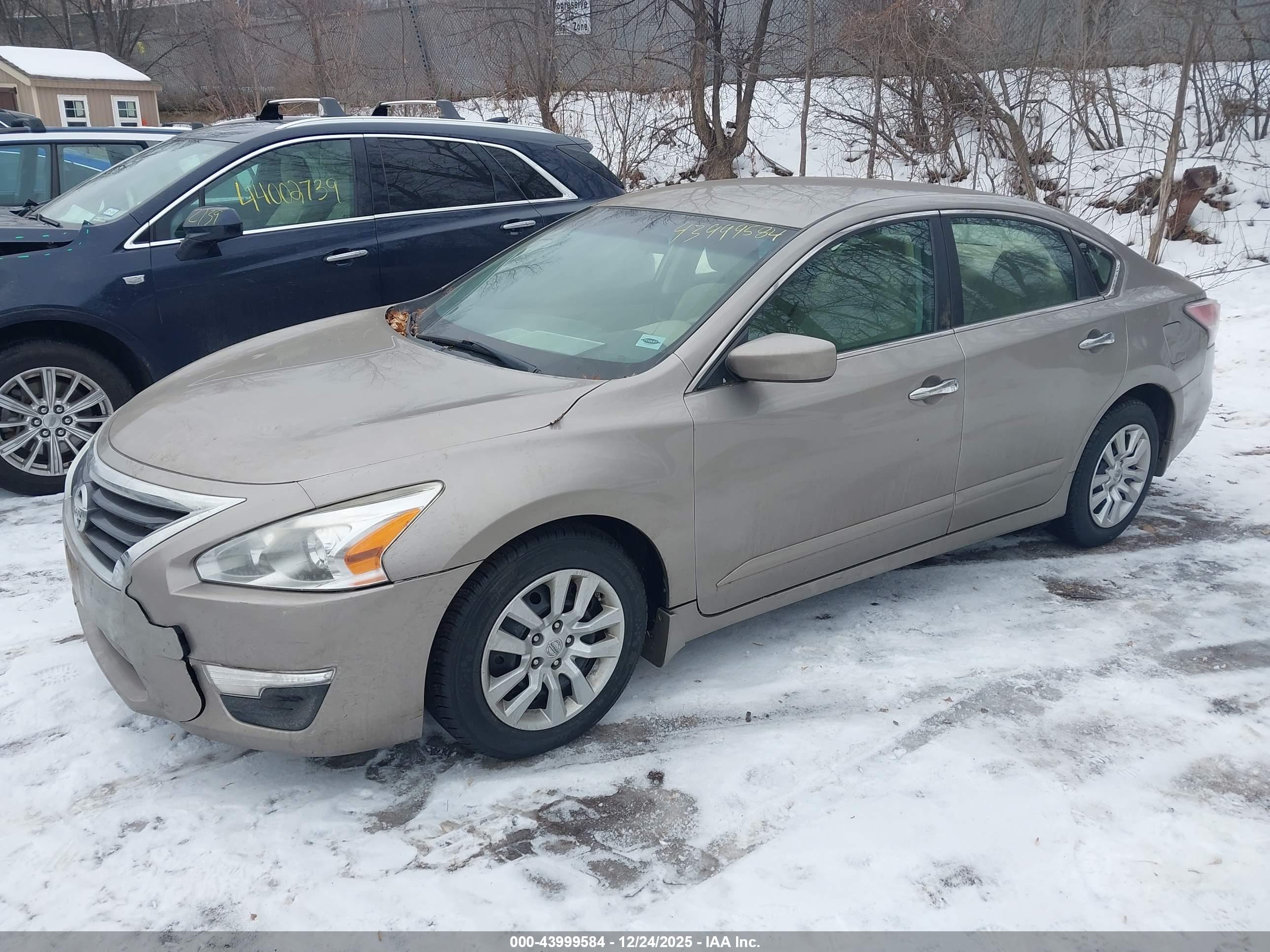 NISSAN ALTIMA image 2
