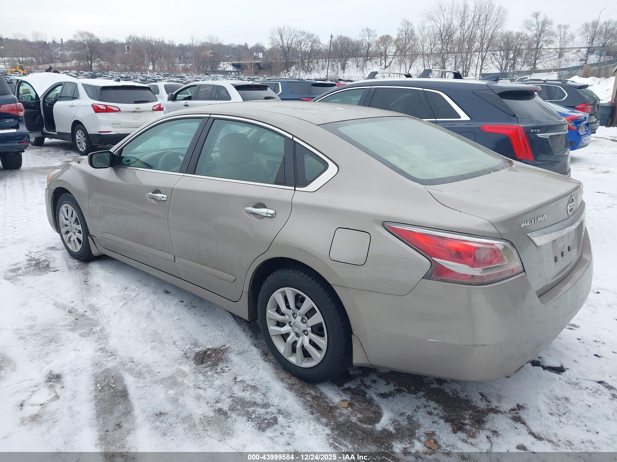 NISSAN ALTIMA image 3