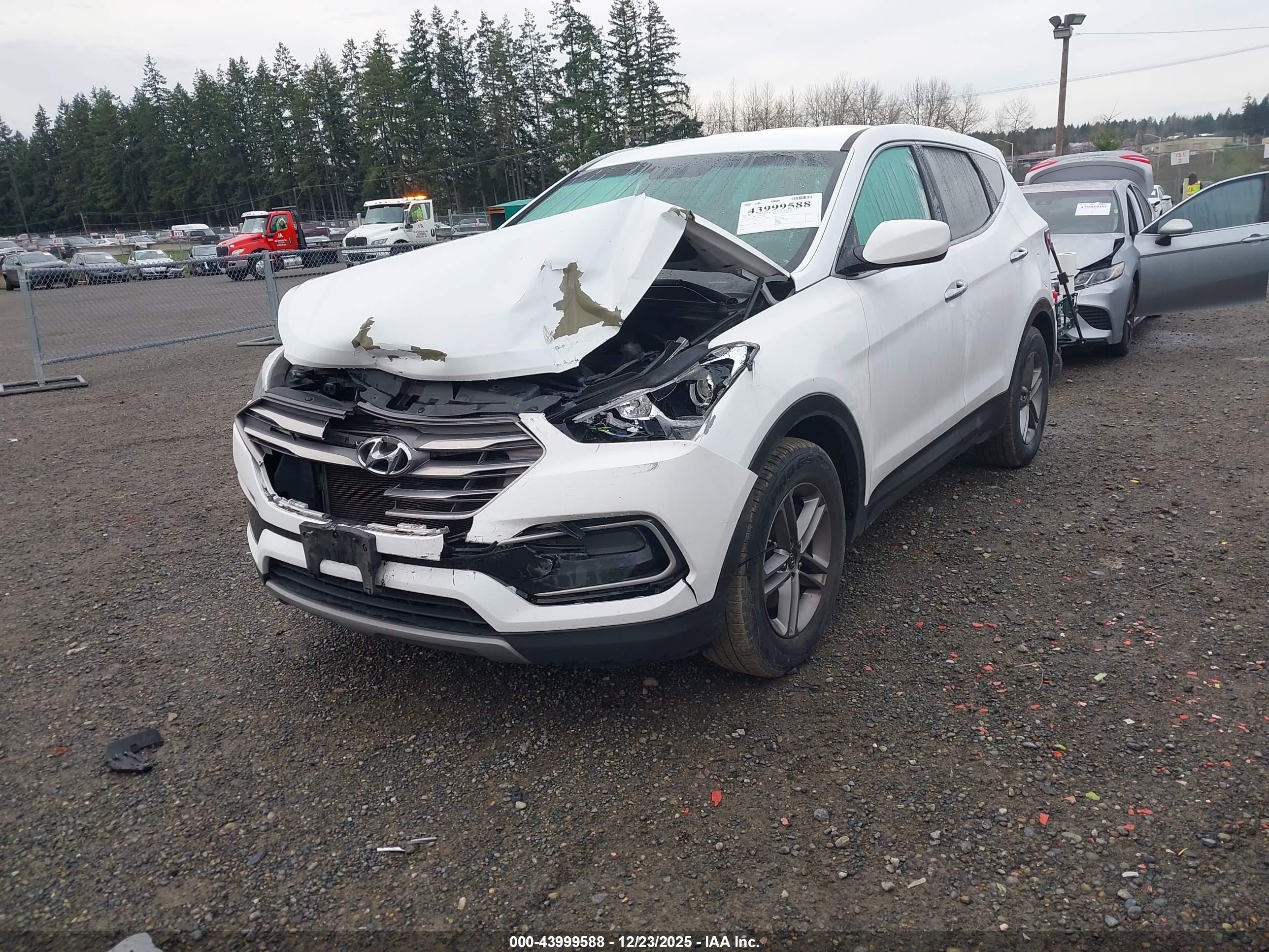 HYUNDAI SANTA image 2