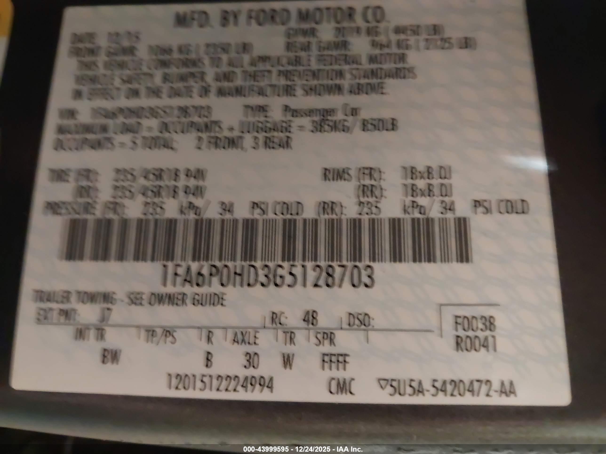 FORD FUSION image 9