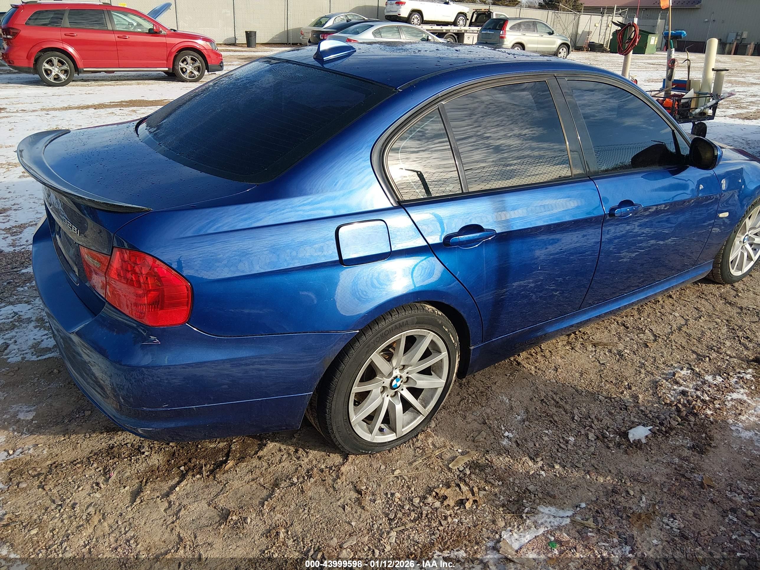 BMW 328I image 4