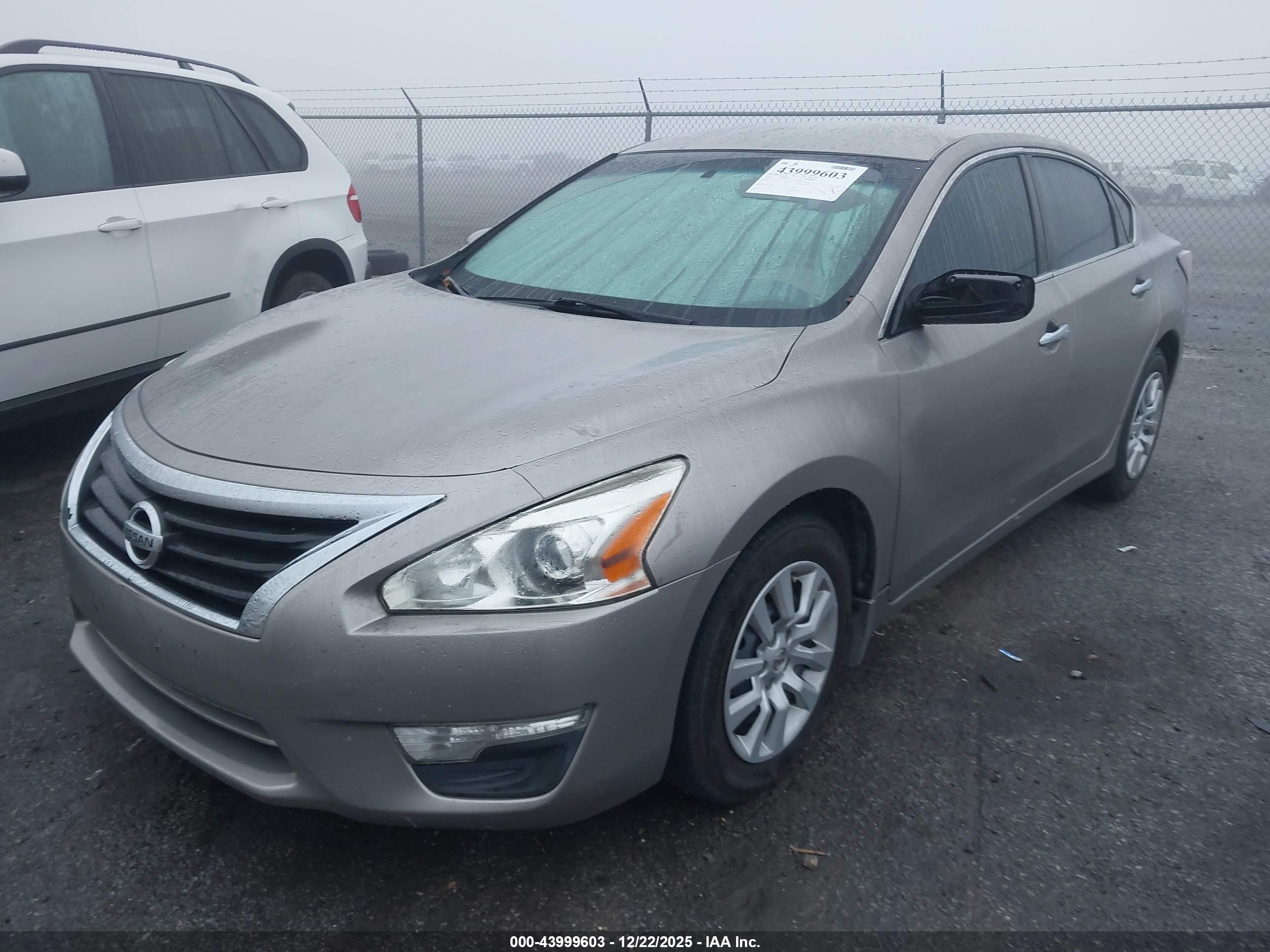 NISSAN ALTIMA image 2