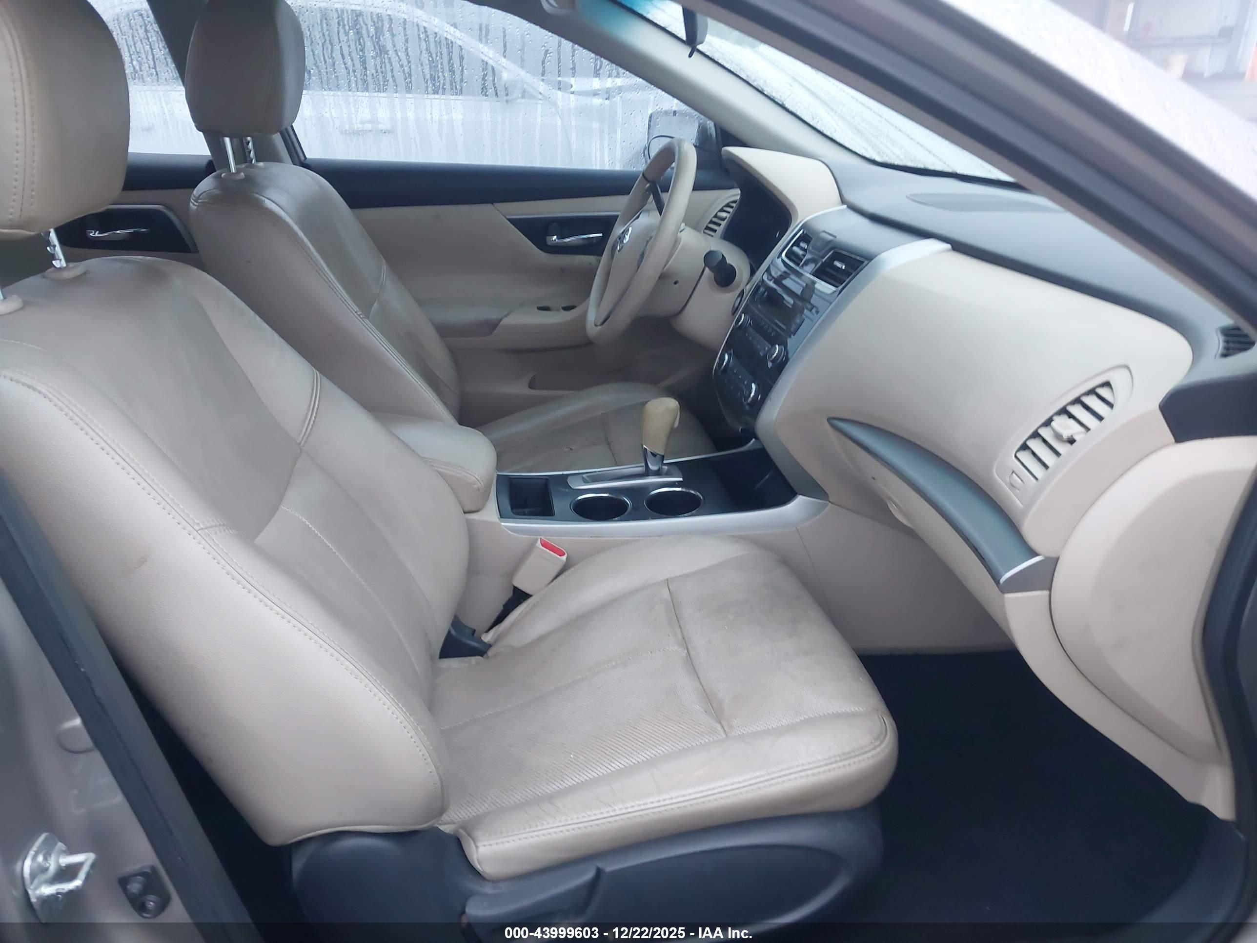 NISSAN ALTIMA image 5