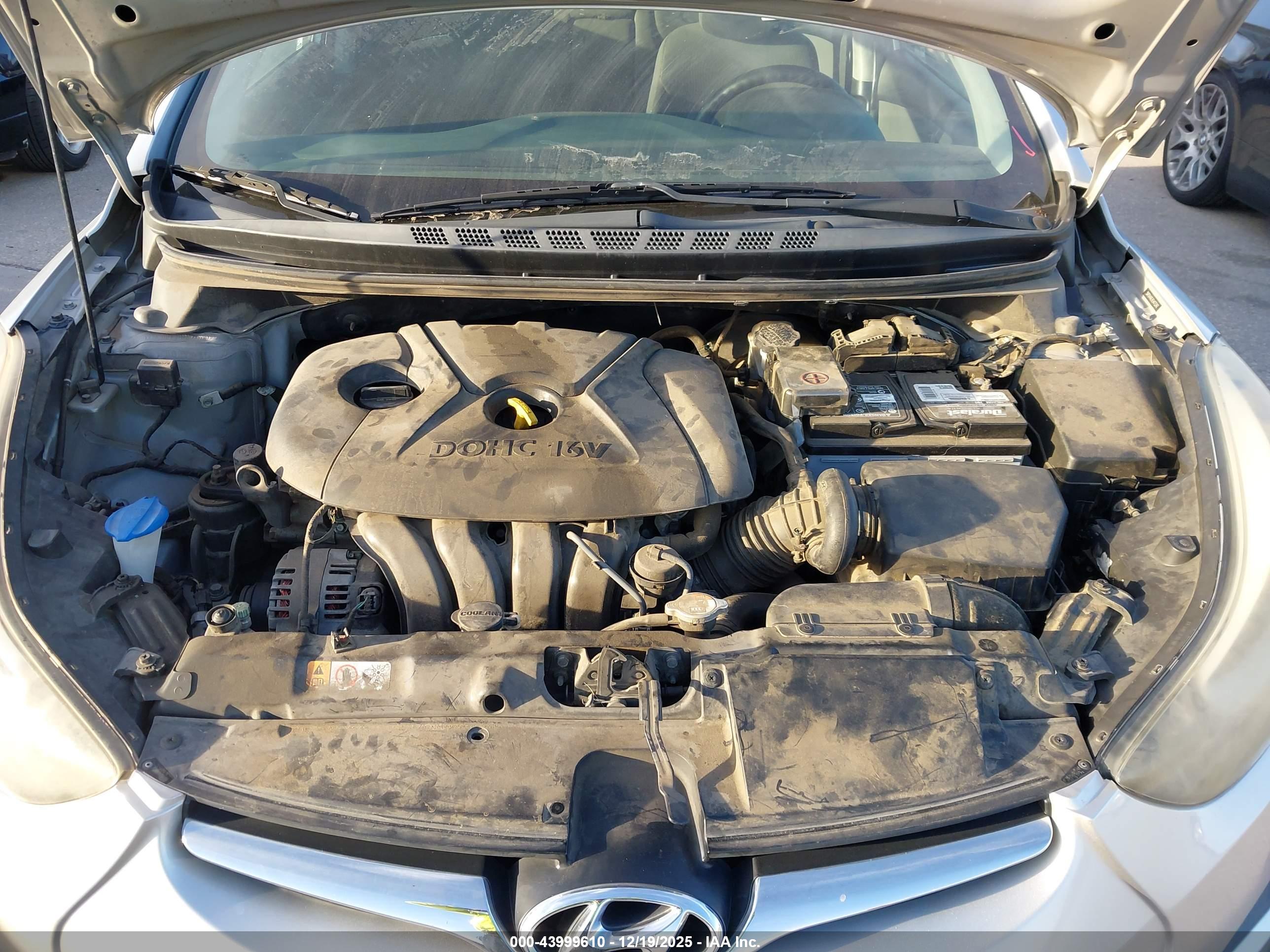 HYUNDAI ELANTRA image 10