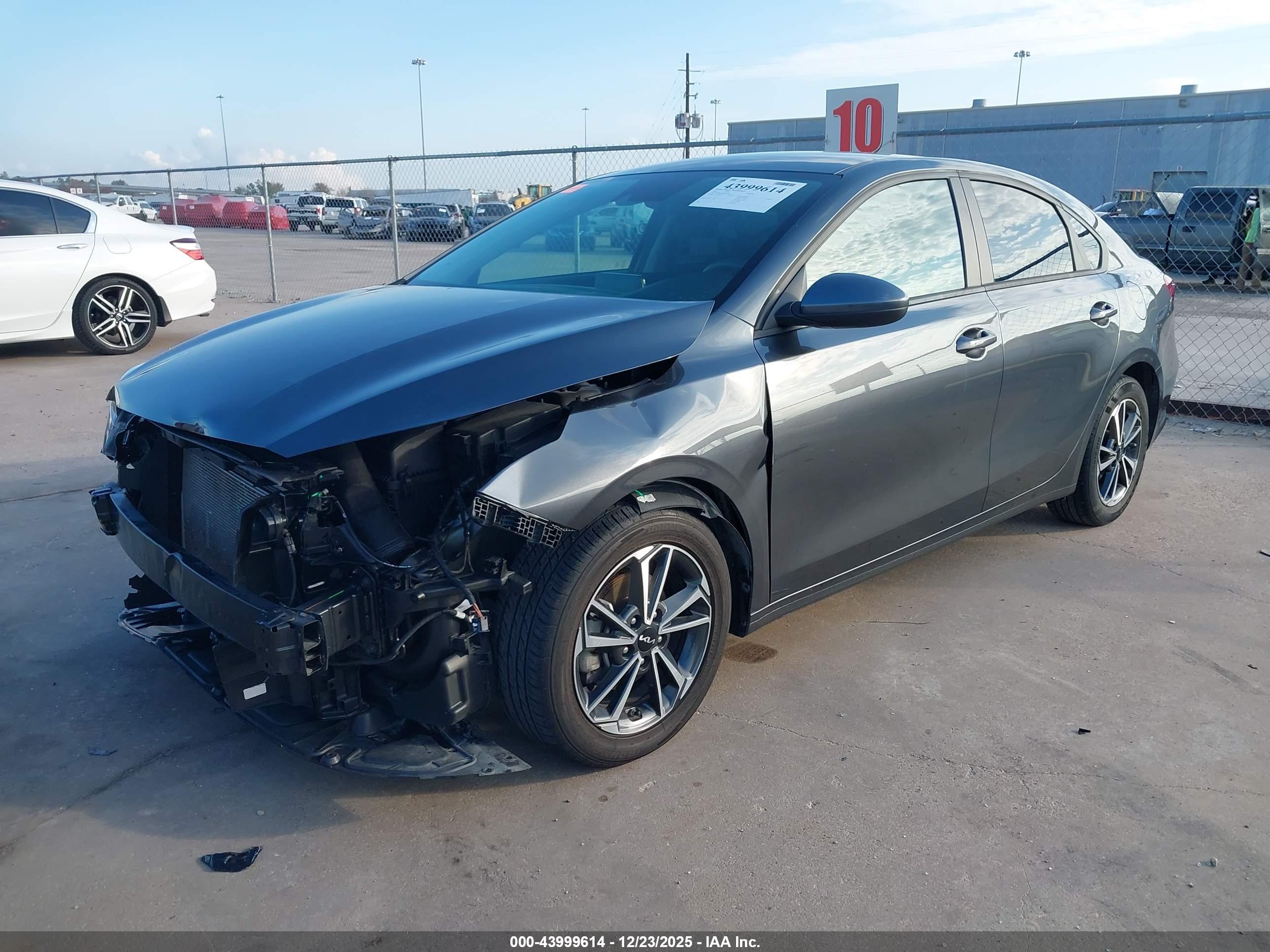 KIA FORTE image 2