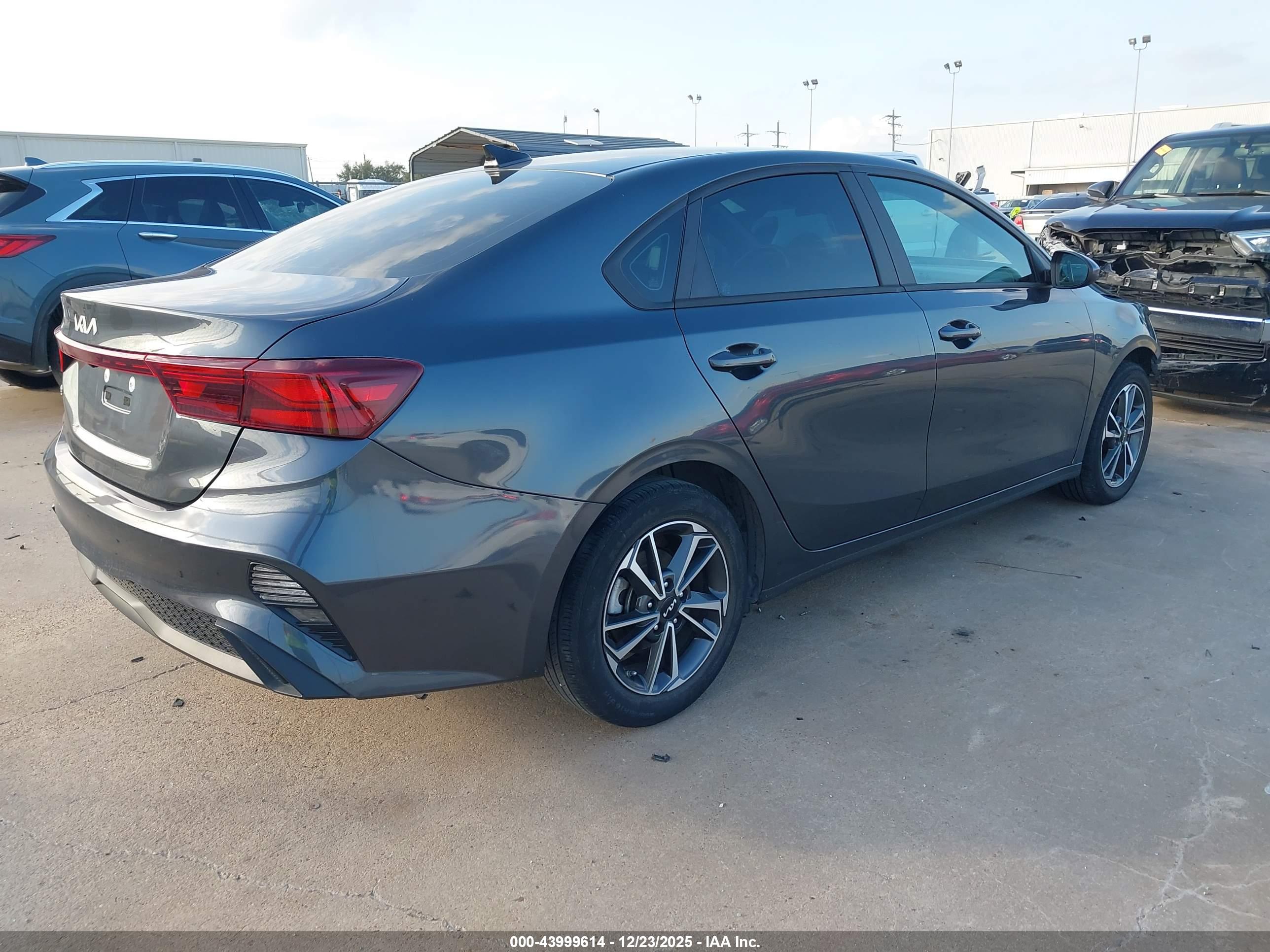 KIA FORTE image 4