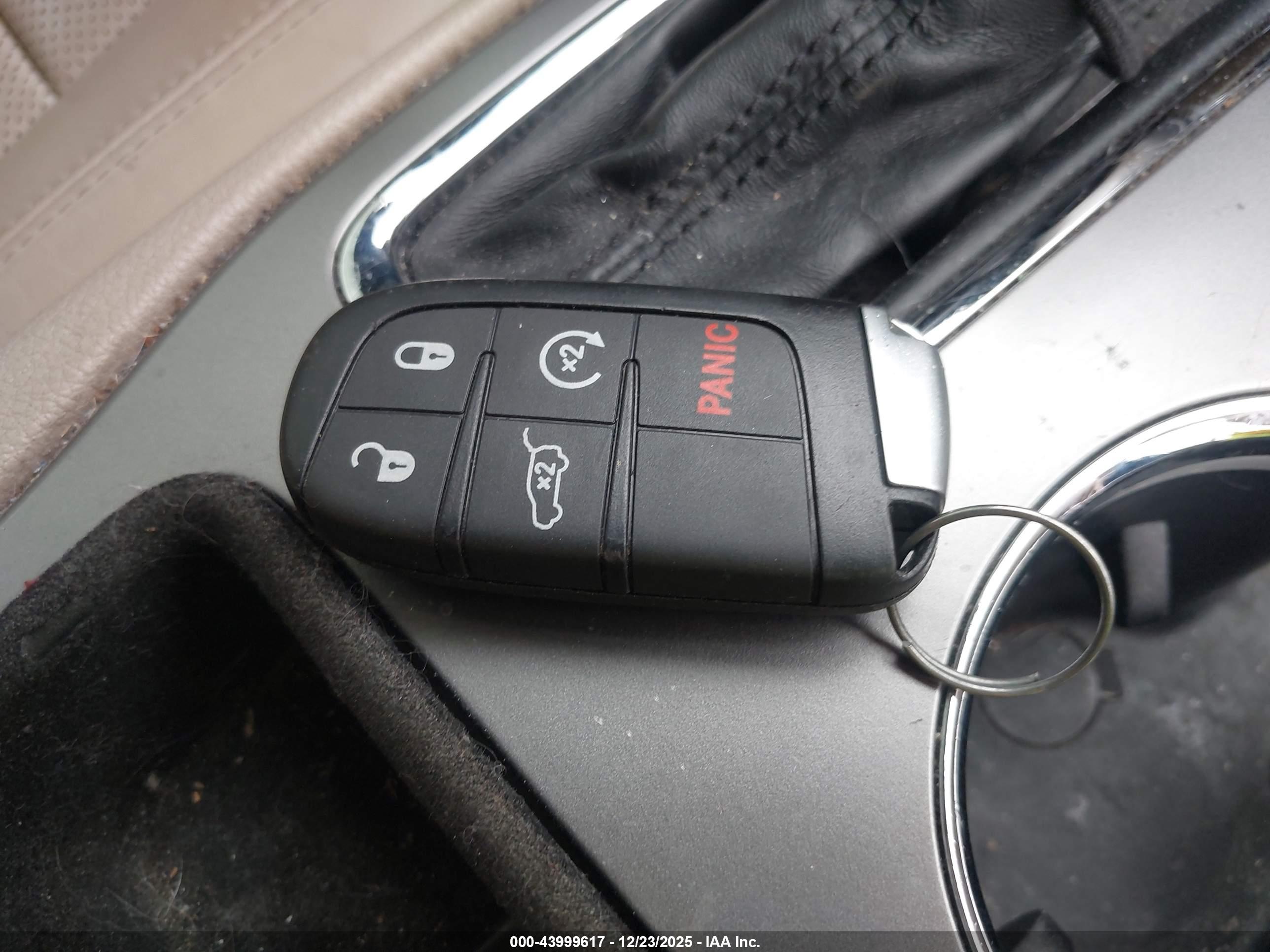 JEEP GRAND image 11
