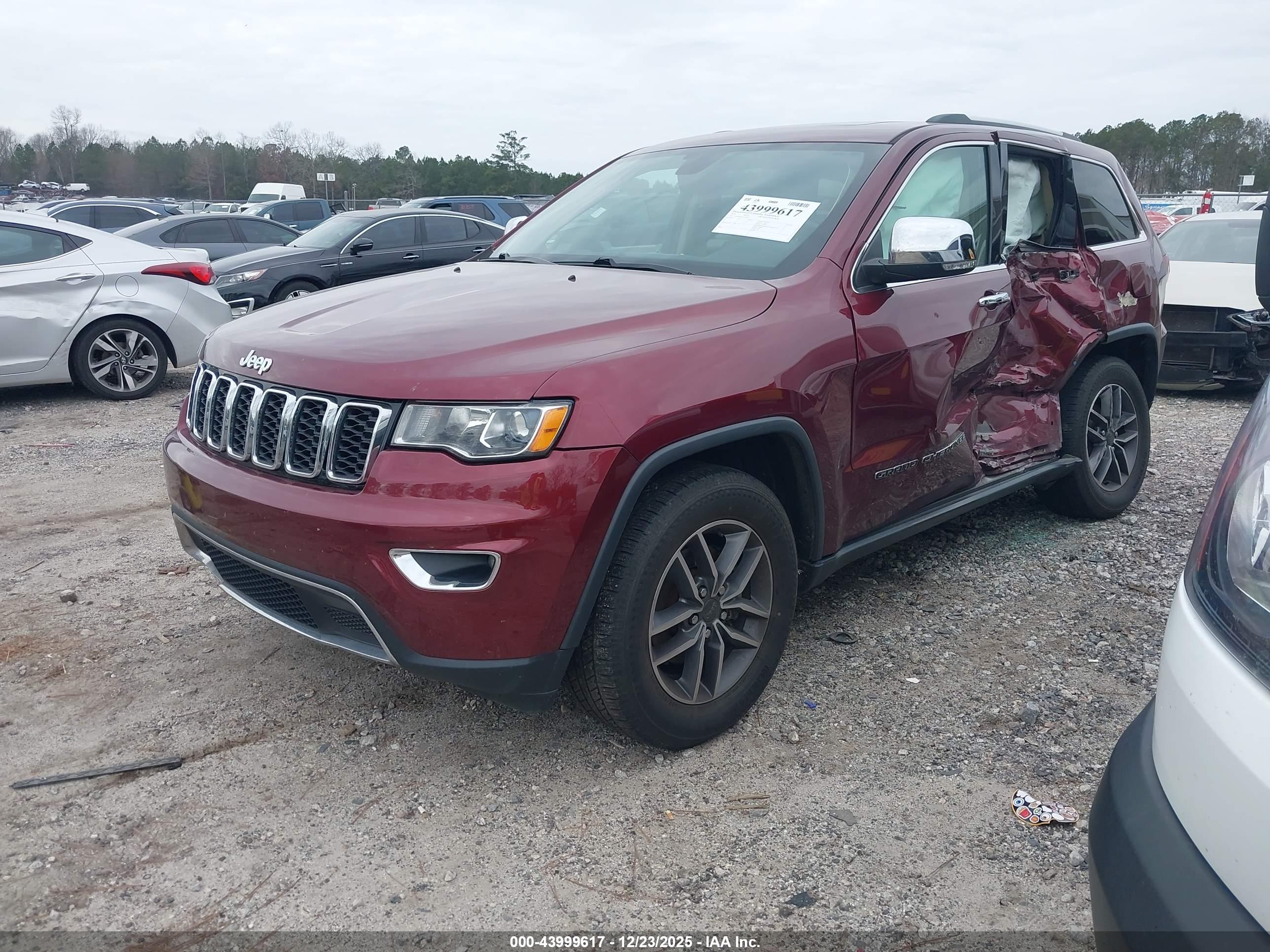 JEEP GRAND image 2