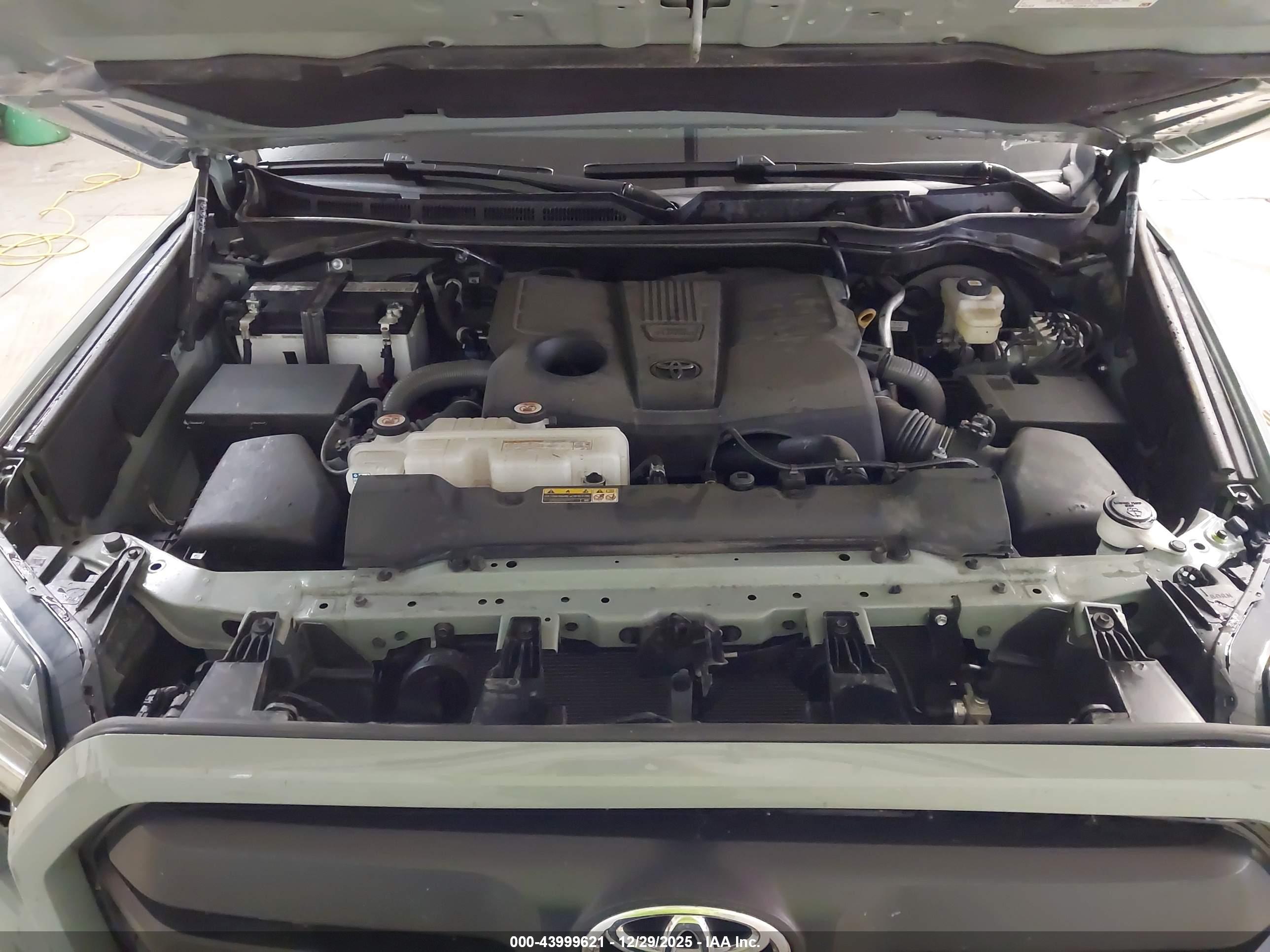 TOYOTA TUNDRA image 10