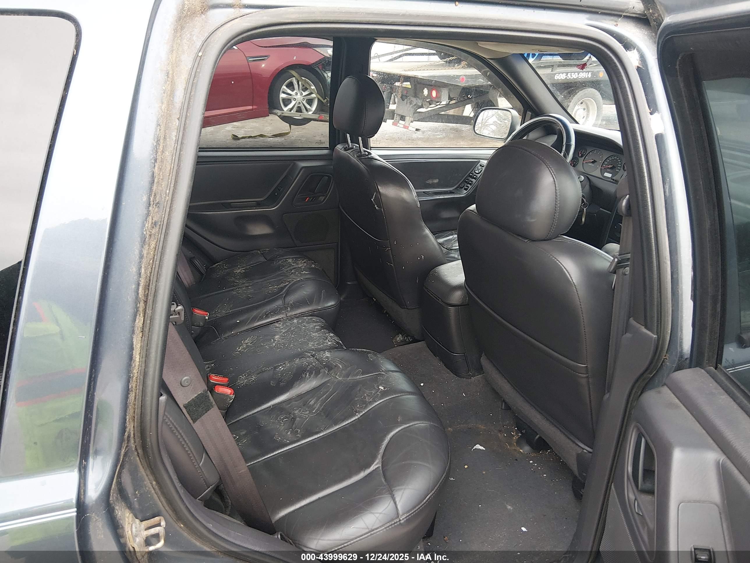 JEEP GRAND image 8