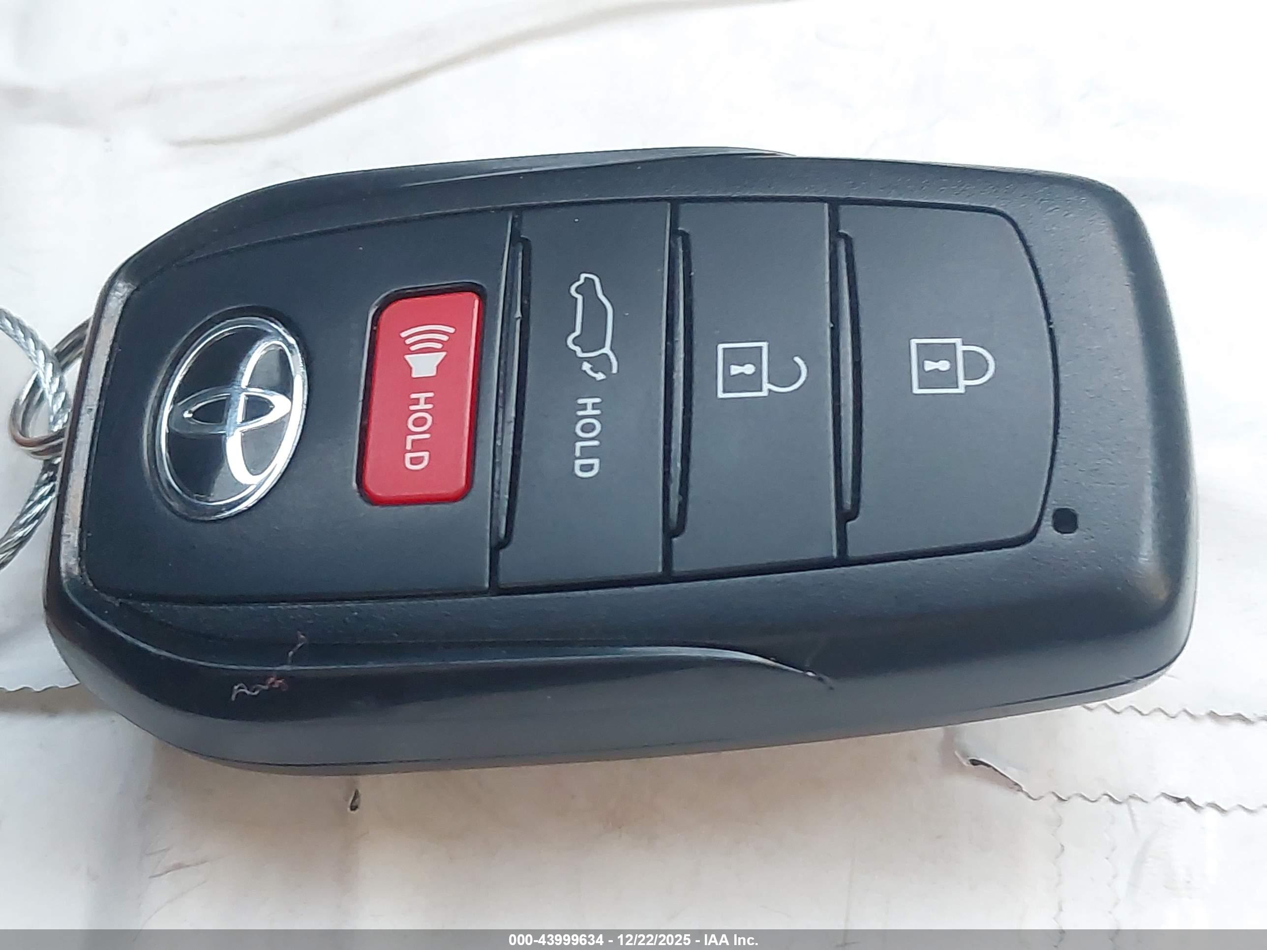 TOYOTA GRAND image 11