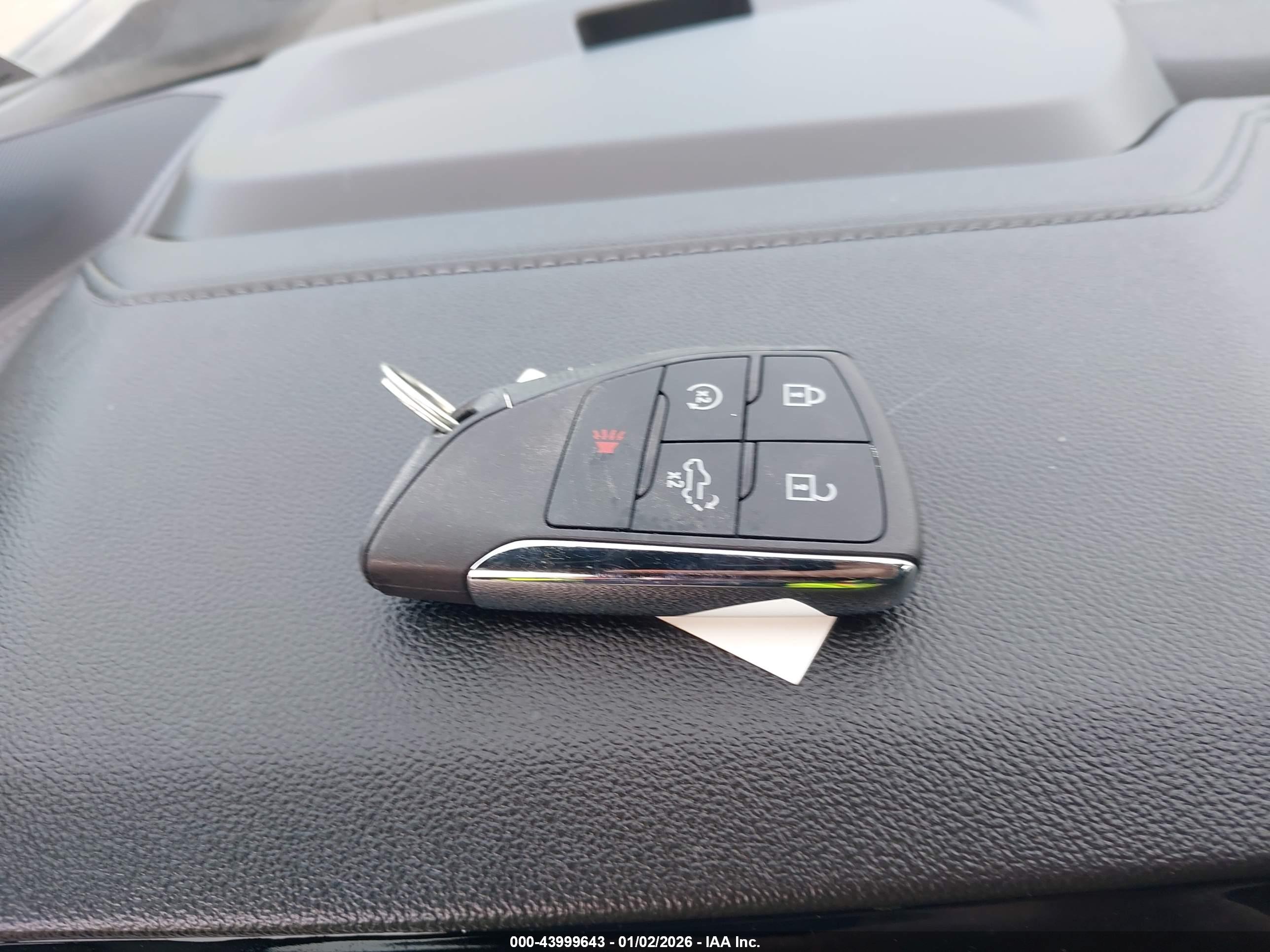 GMC SIERRA image 11