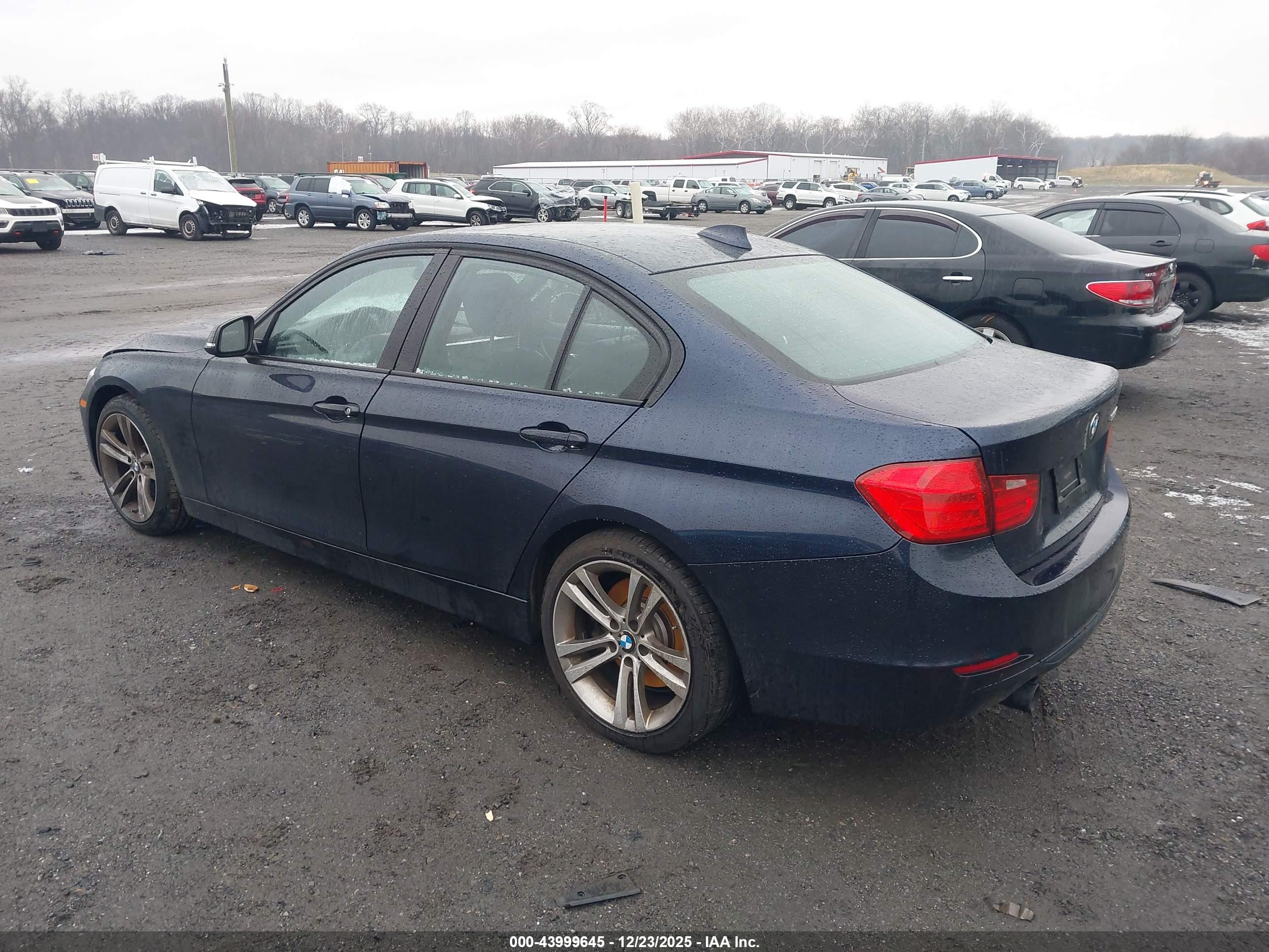 BMW 335I image 3