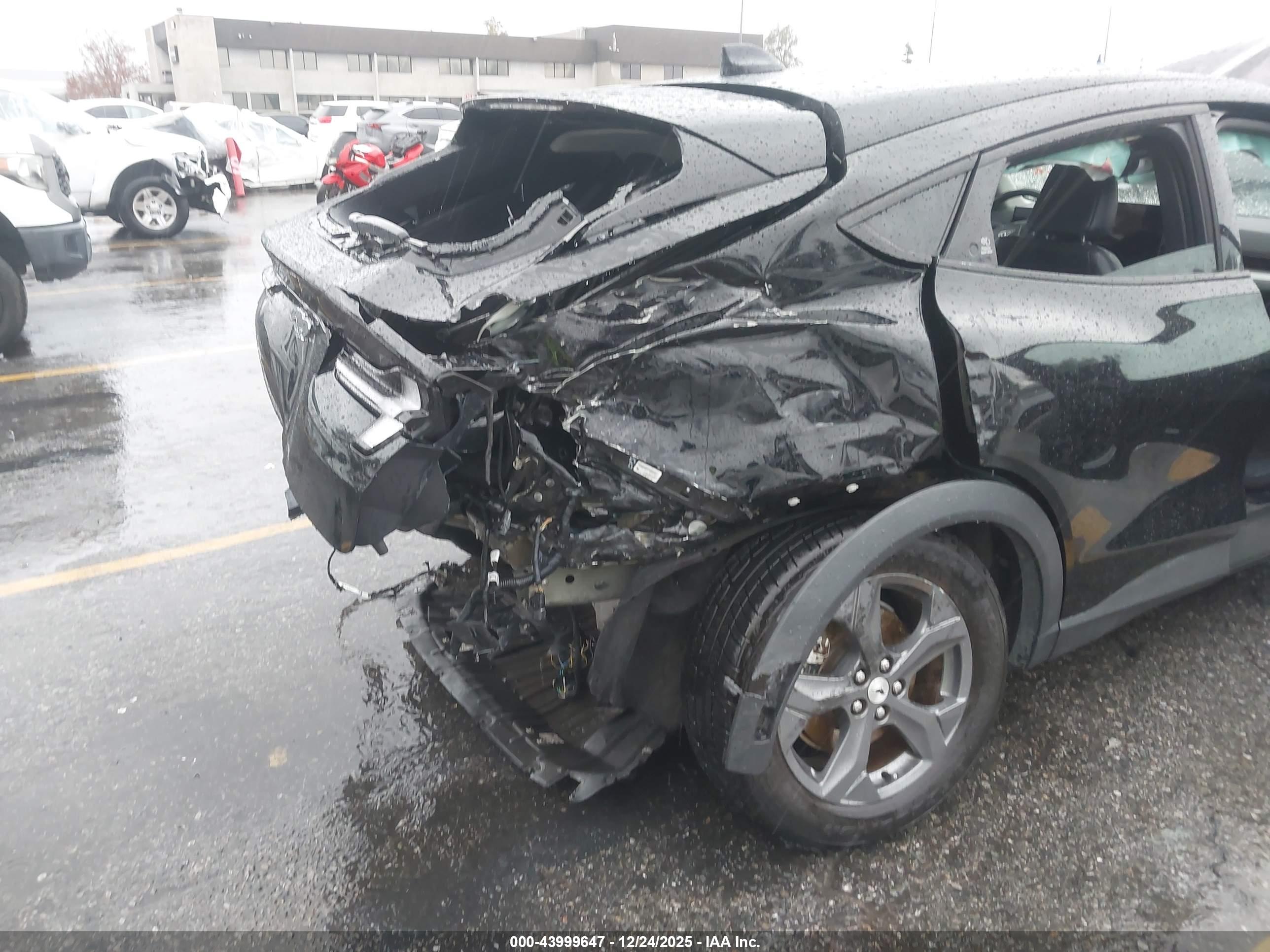 FORD MUSTANG image 6