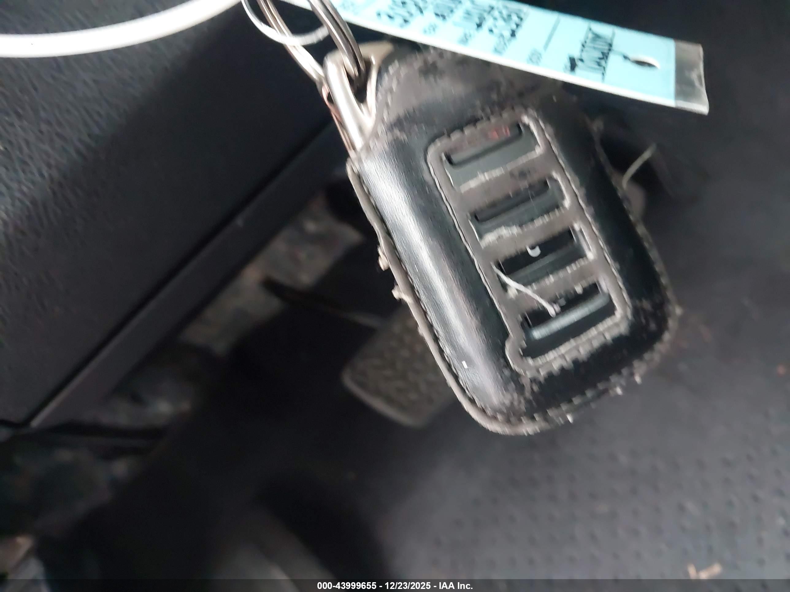 LEXUS ES image 11