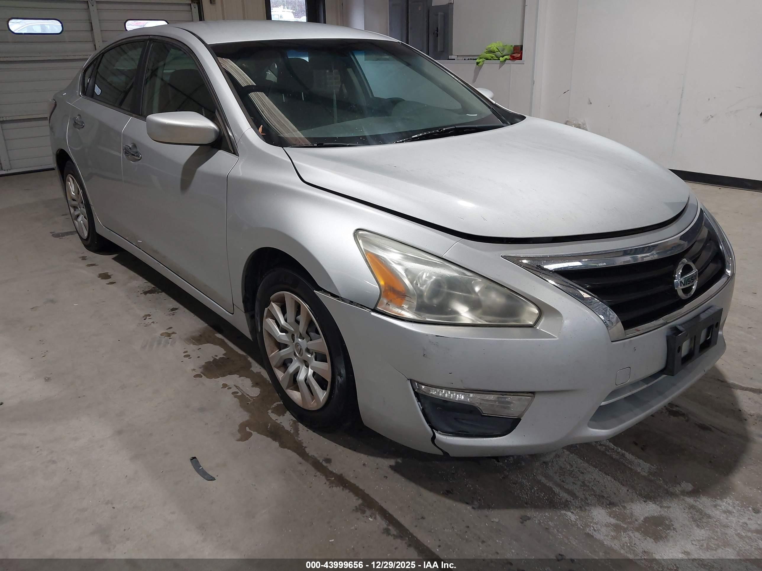 NISSAN ALTIMA image 6