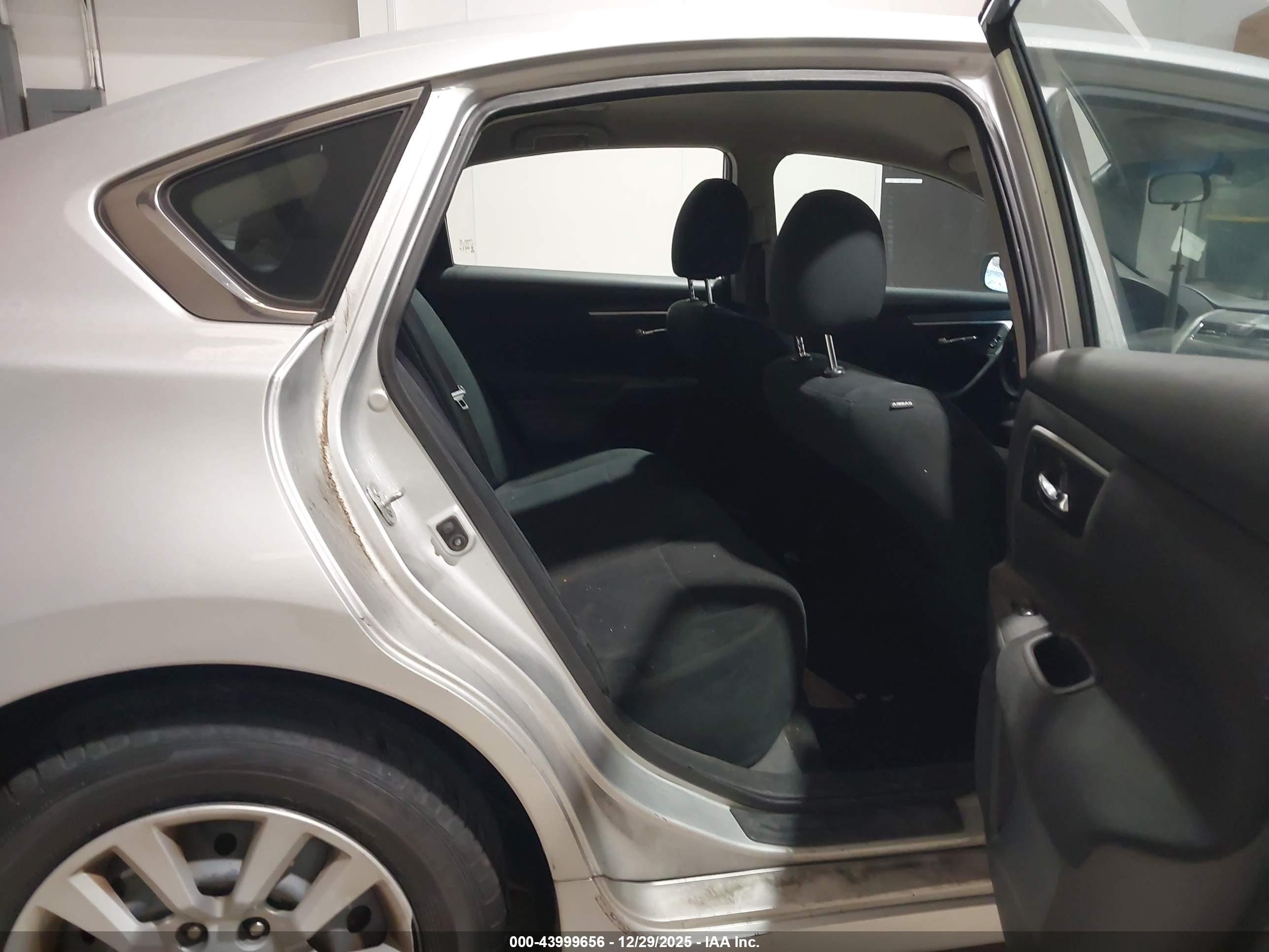 NISSAN ALTIMA image 8