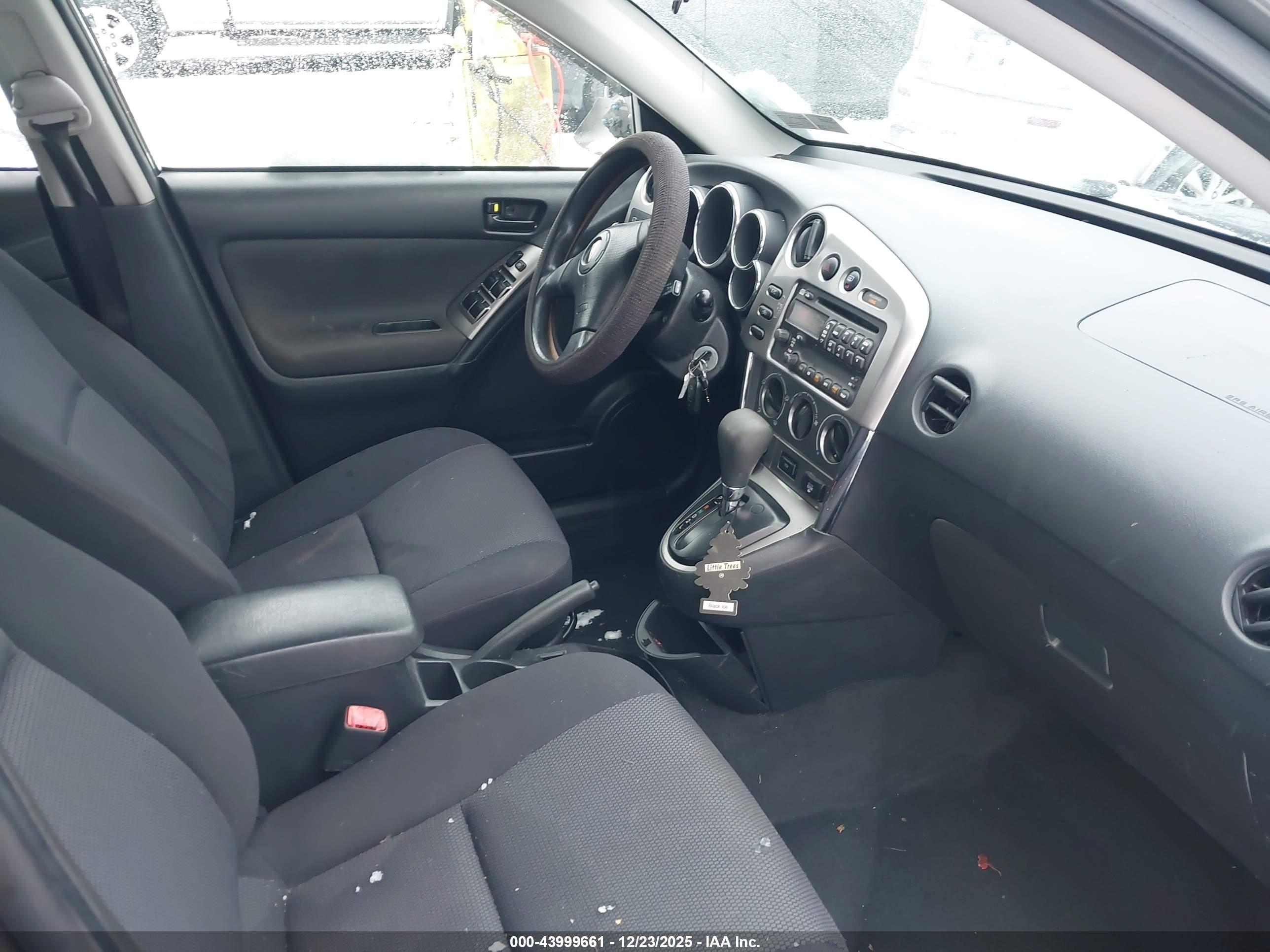 PONTIAC VIBE image 5