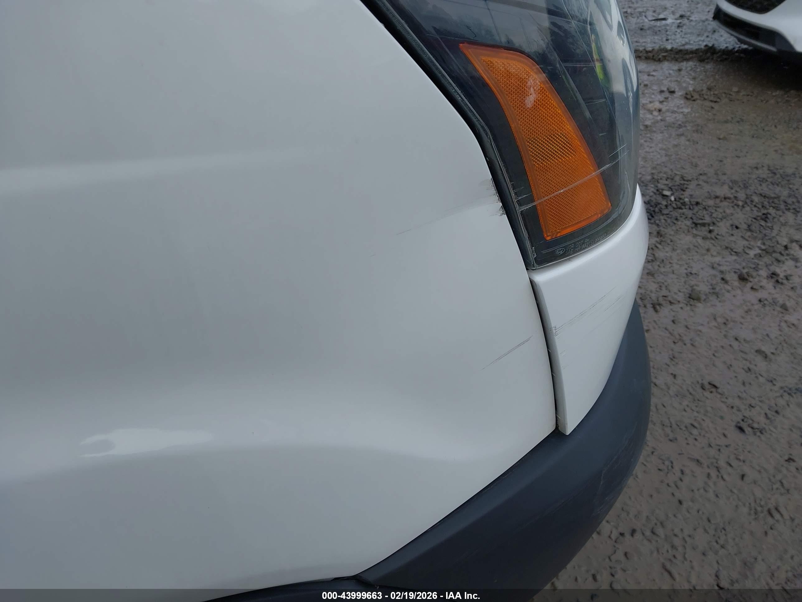 FORD TRANSIT-250 image 6
