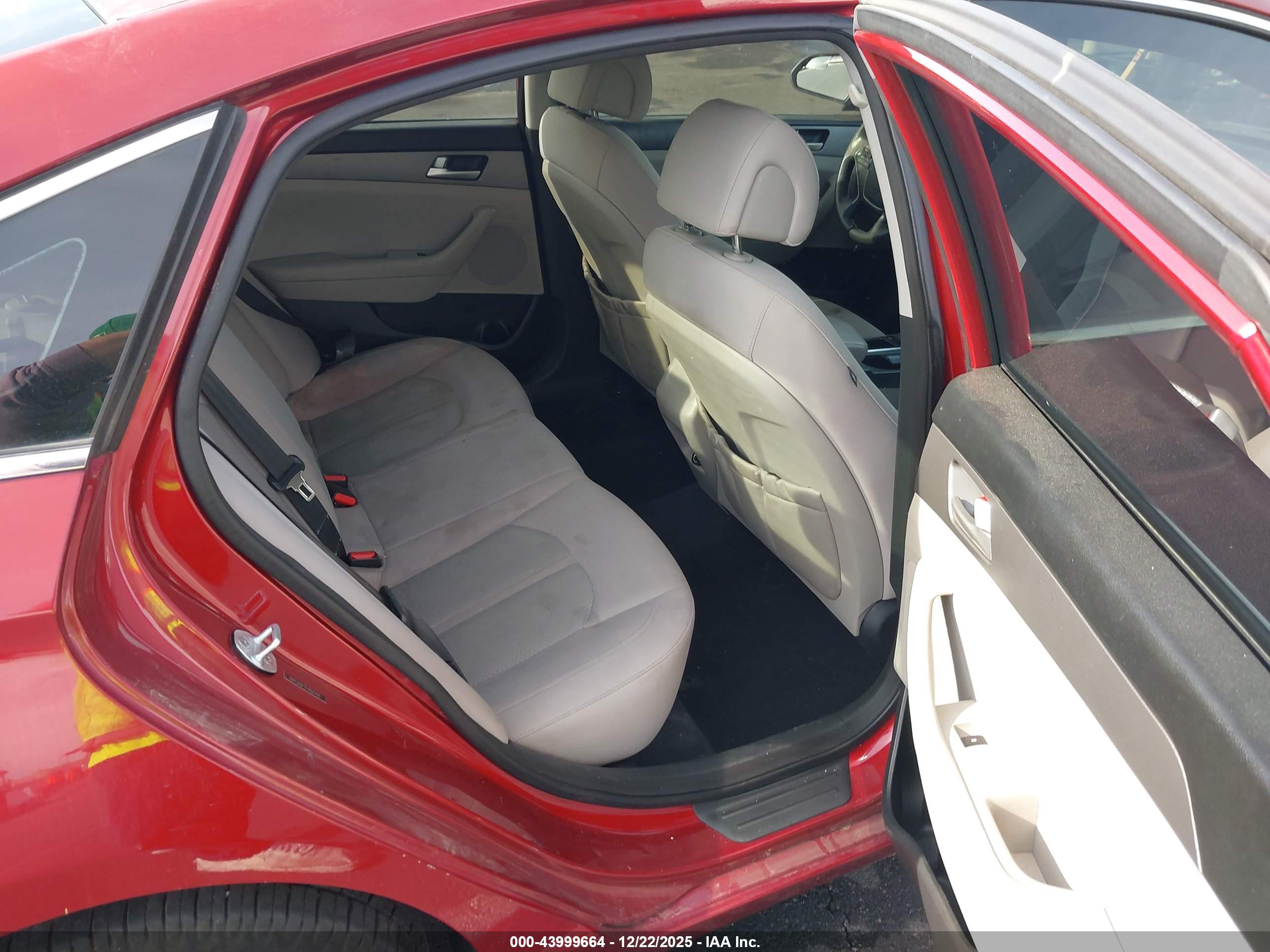 HYUNDAI SONATA image 8