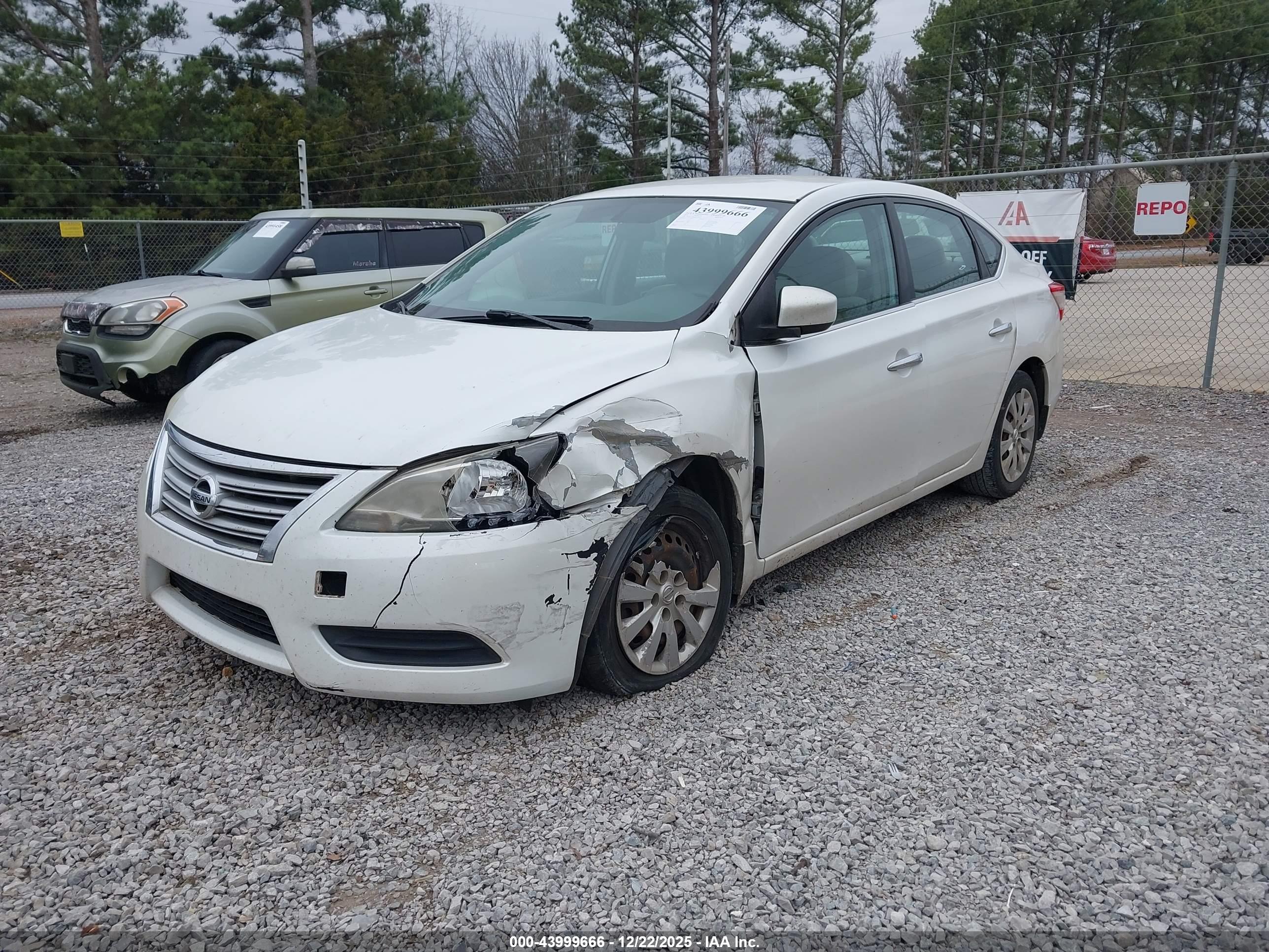 NISSAN SENTRA image 2