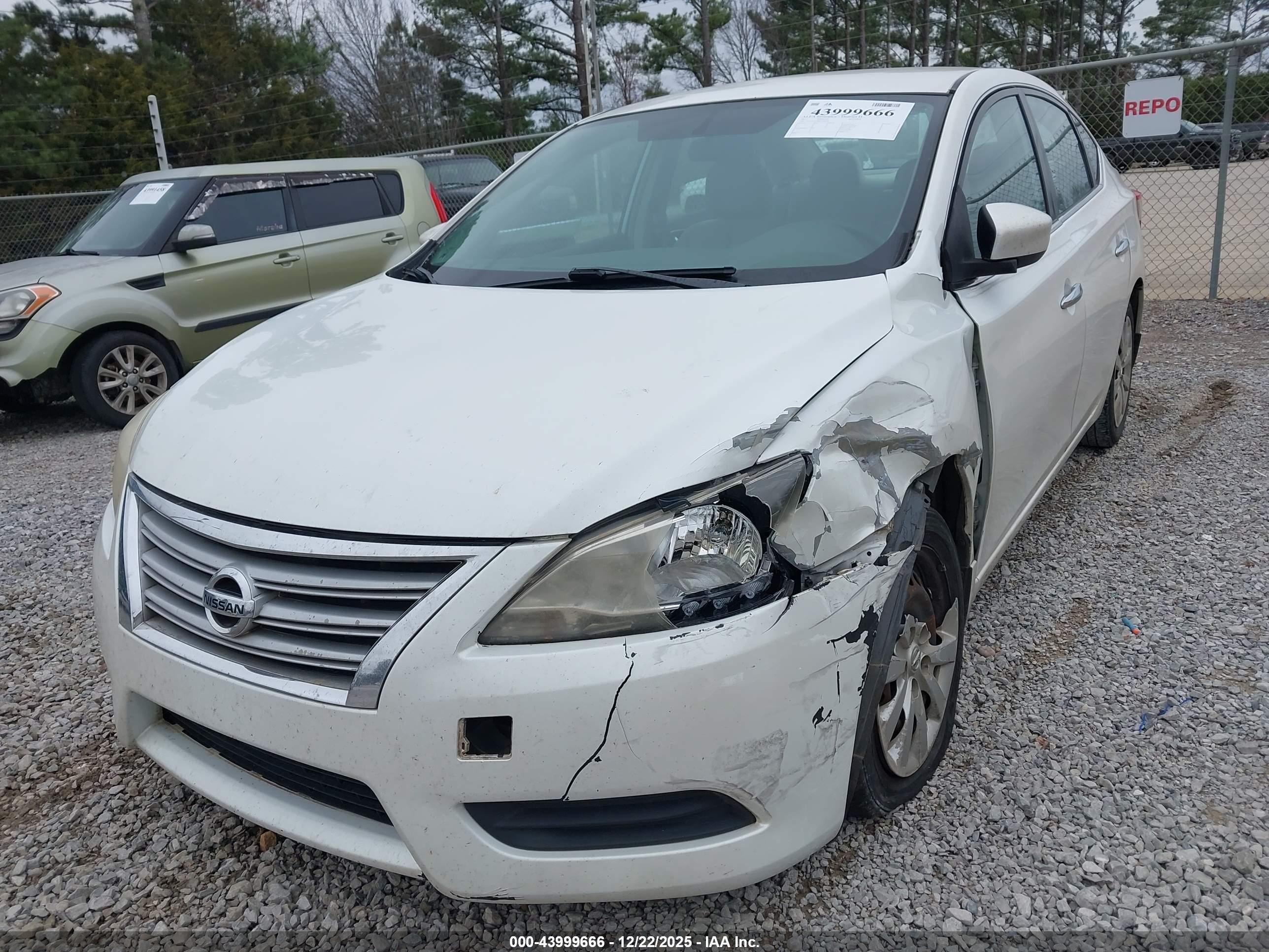 NISSAN SENTRA image 6