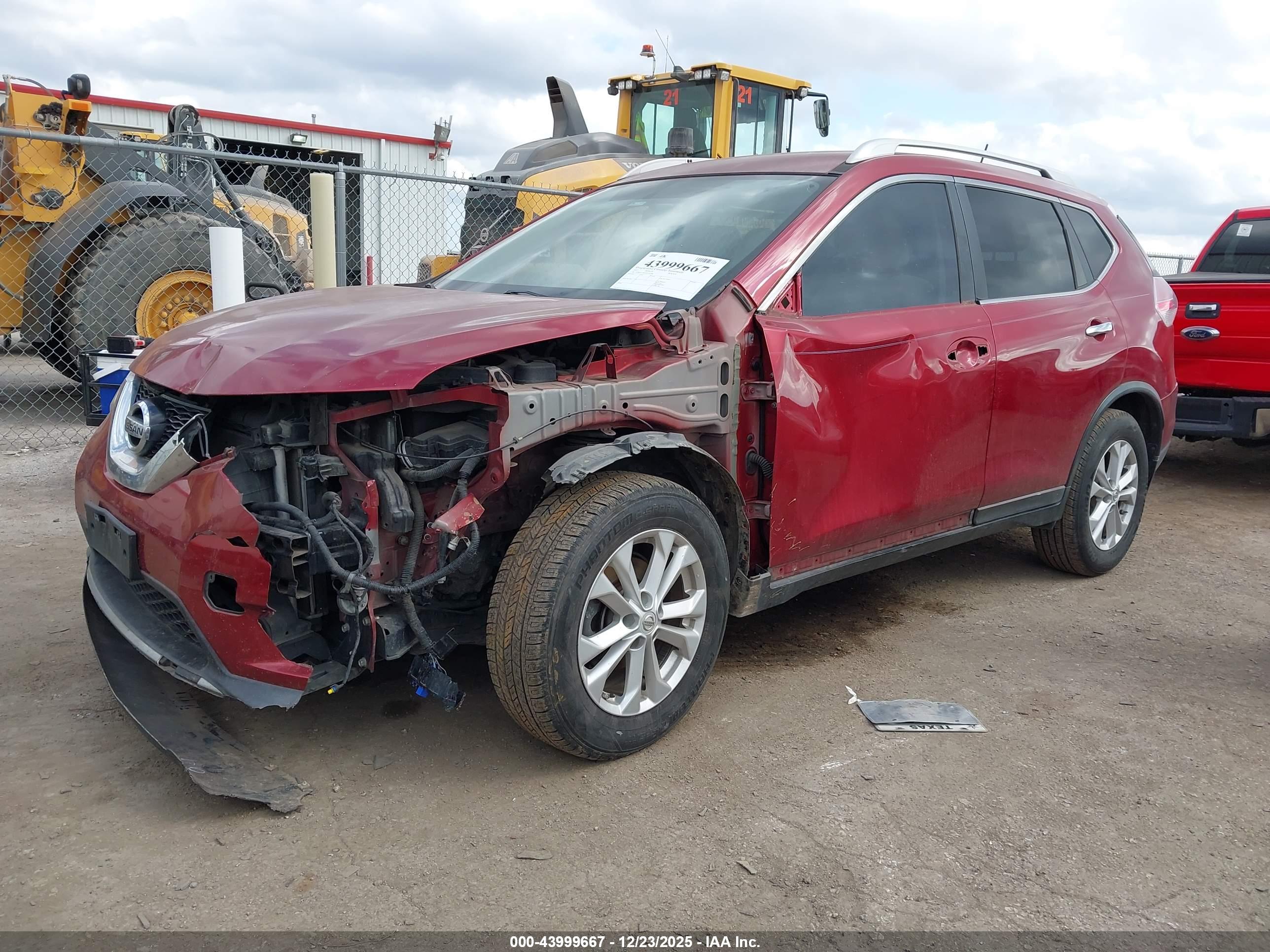 NISSAN ROGUE image 2