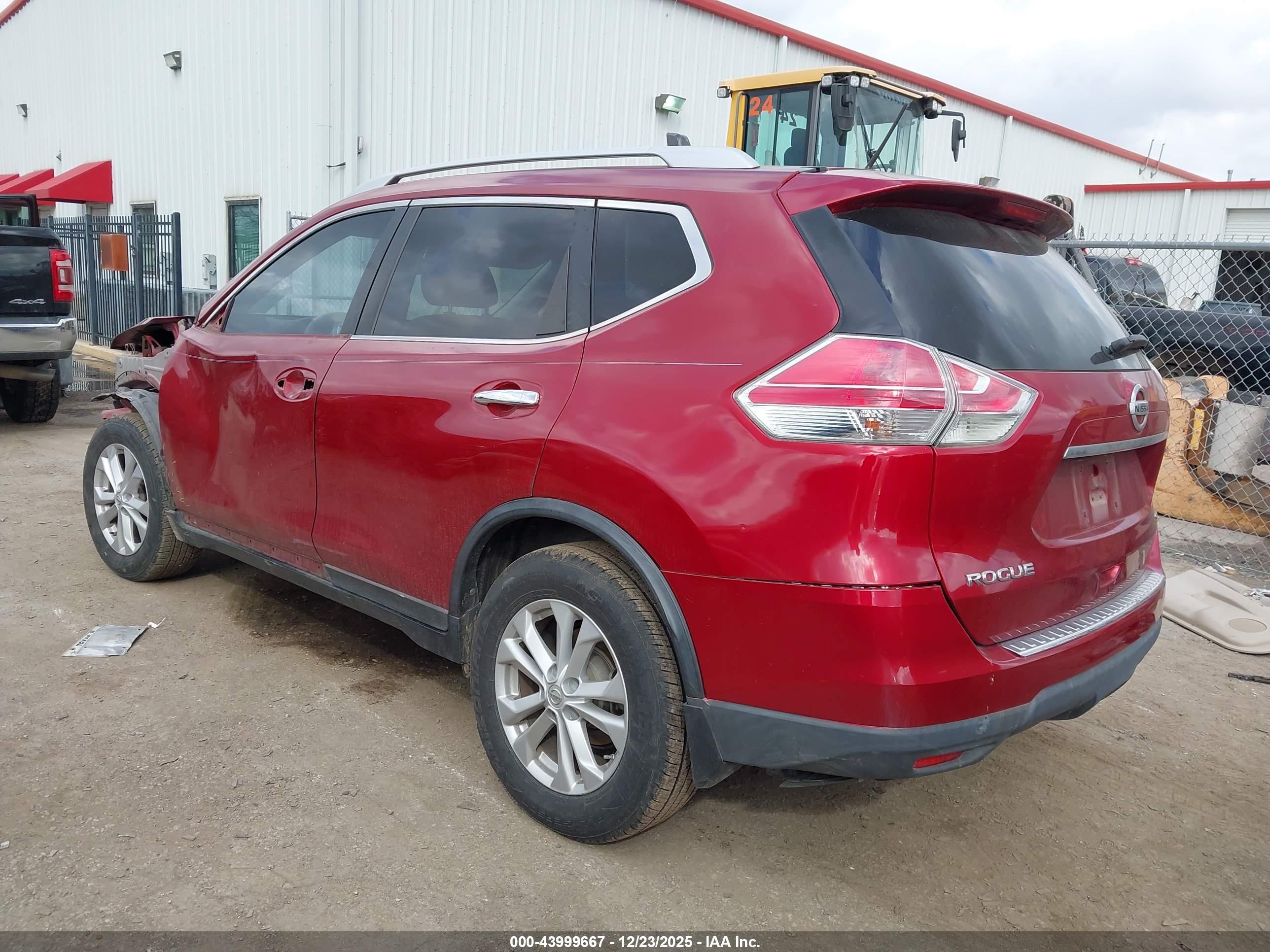 NISSAN ROGUE image 3