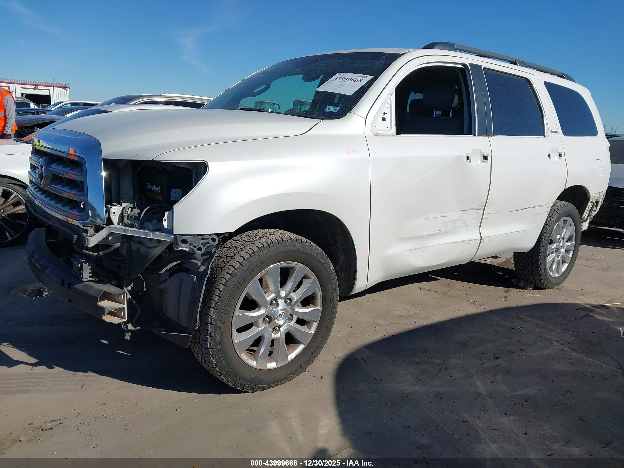TOYOTA SEQUOIA image 2