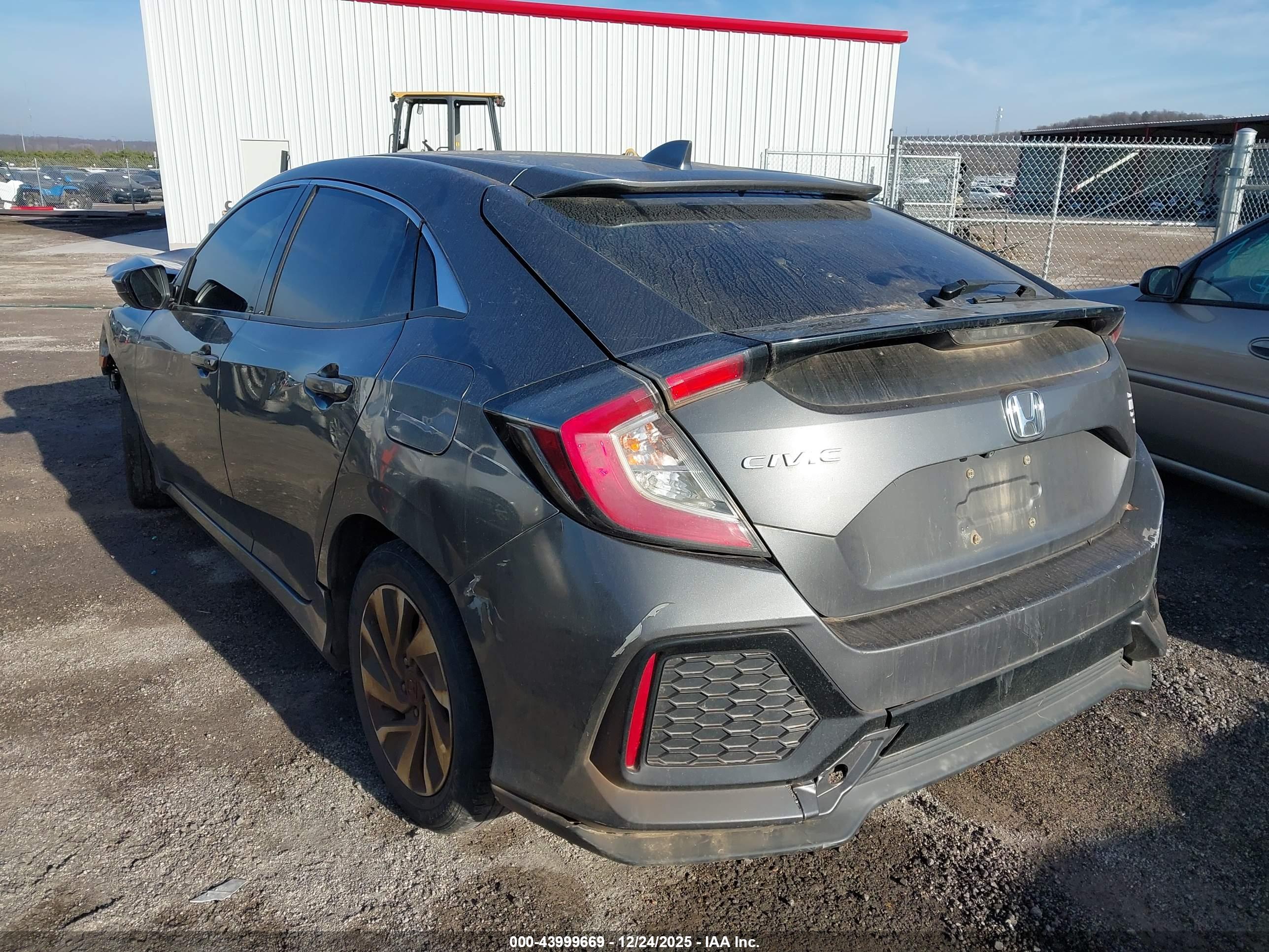 HONDA CIVIC image 3