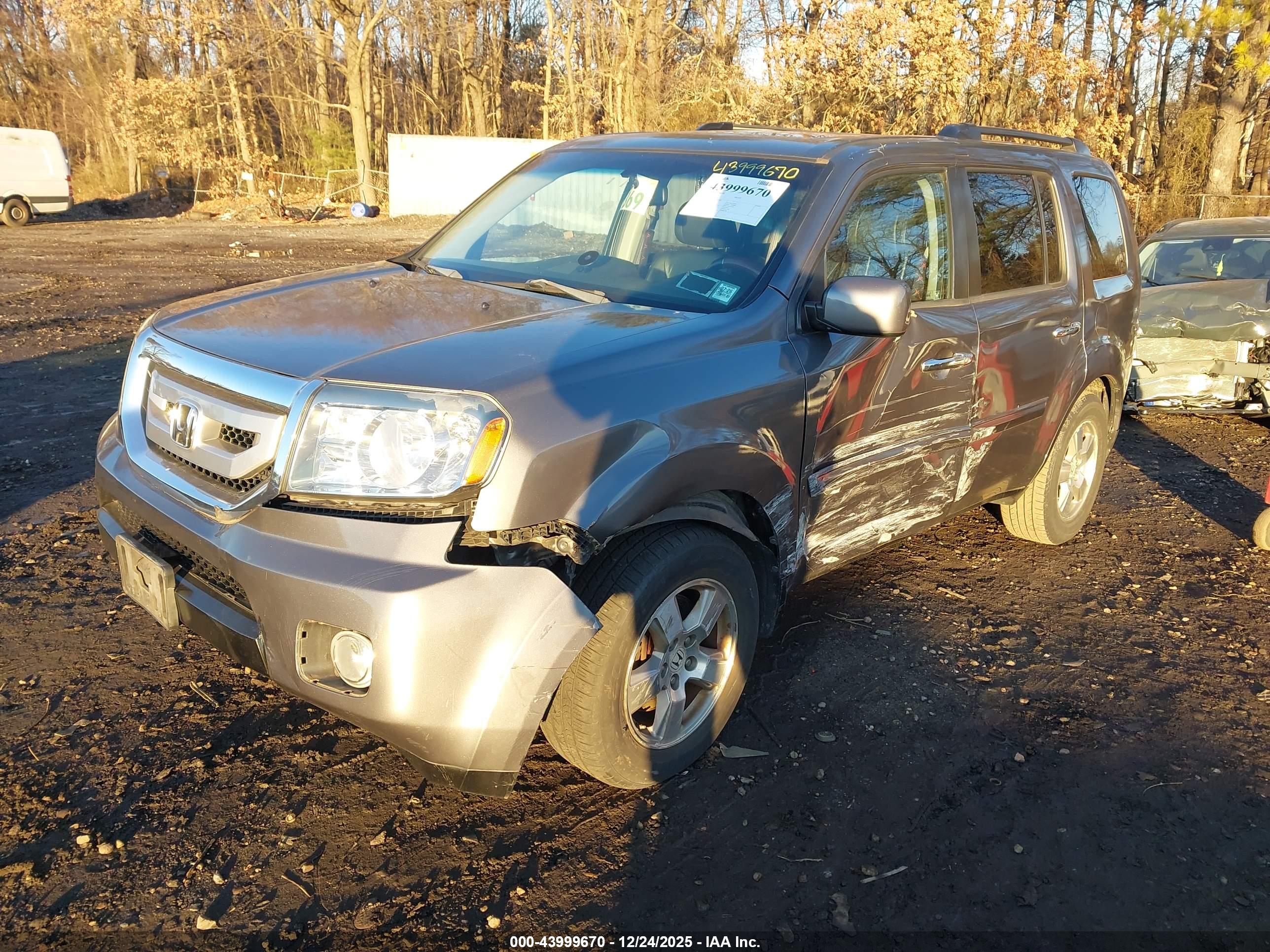HONDA PILOT image 2