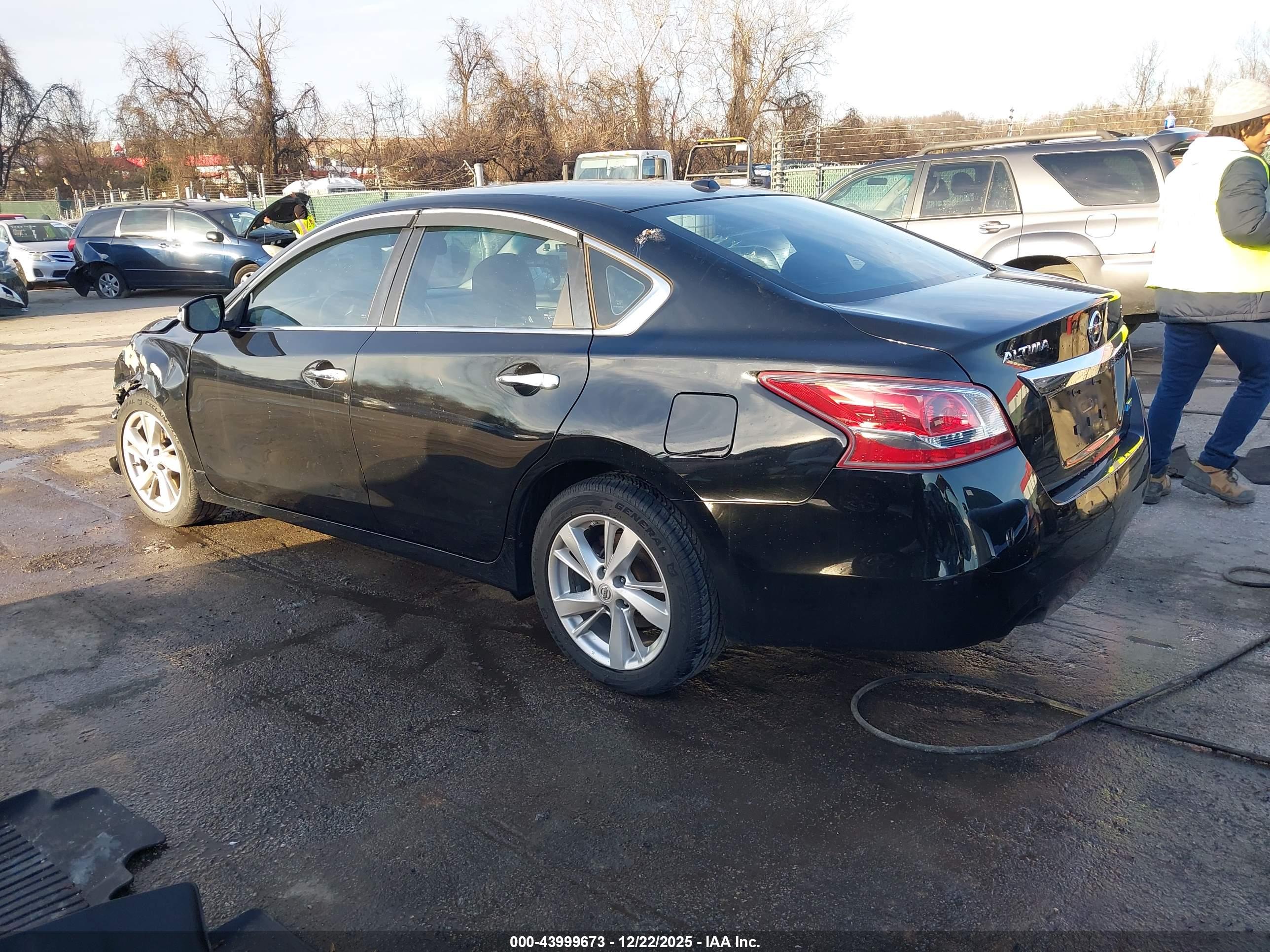 NISSAN ALTIMA image 3