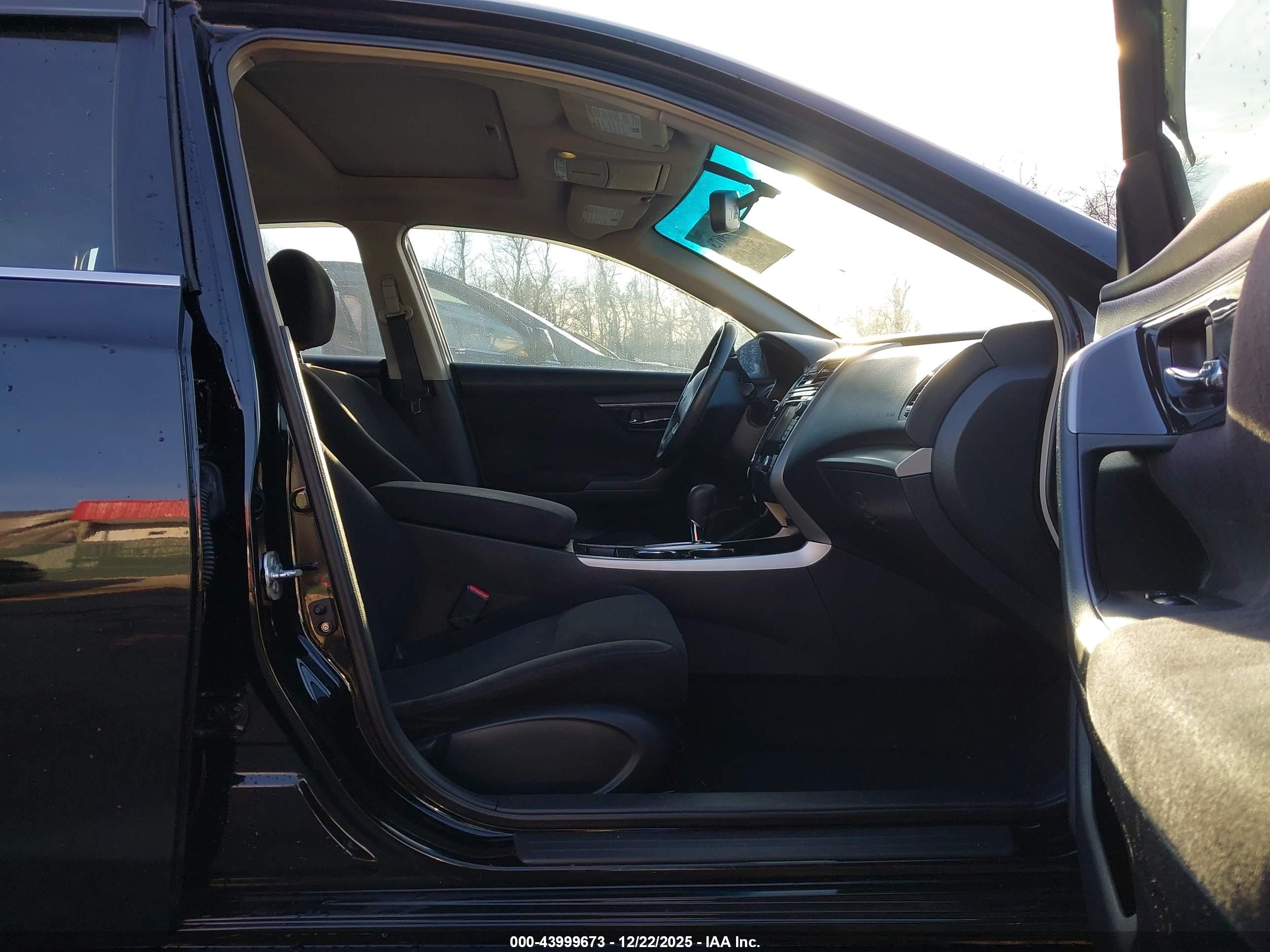NISSAN ALTIMA image 5